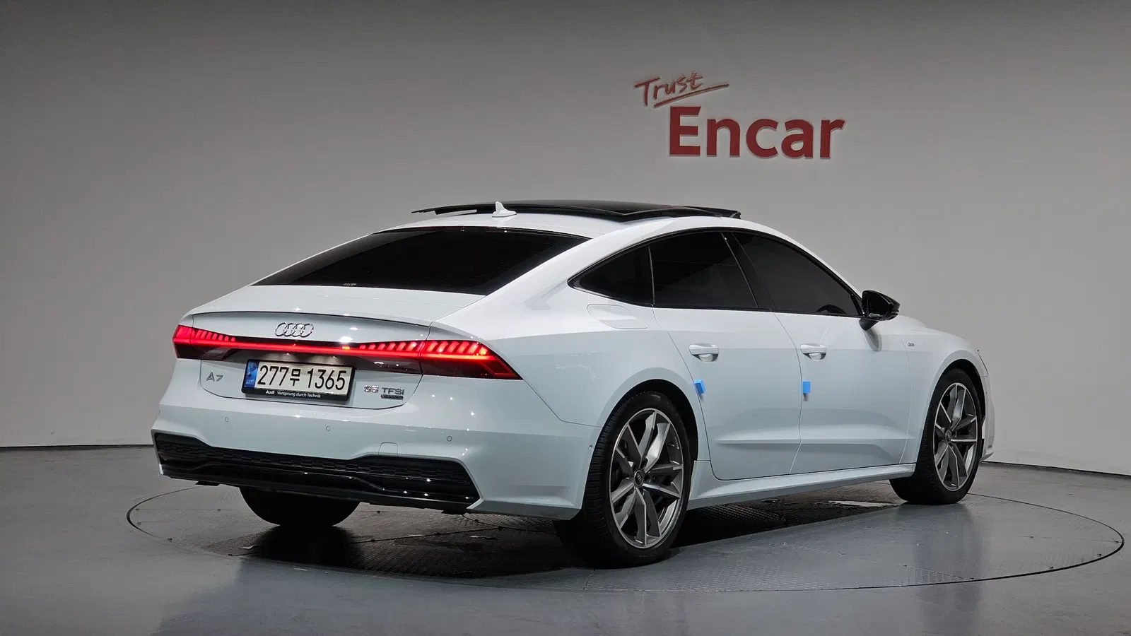Audi A7 (4K) 55 TFSI Quattro Premium 2022 — photo 1 sur 39