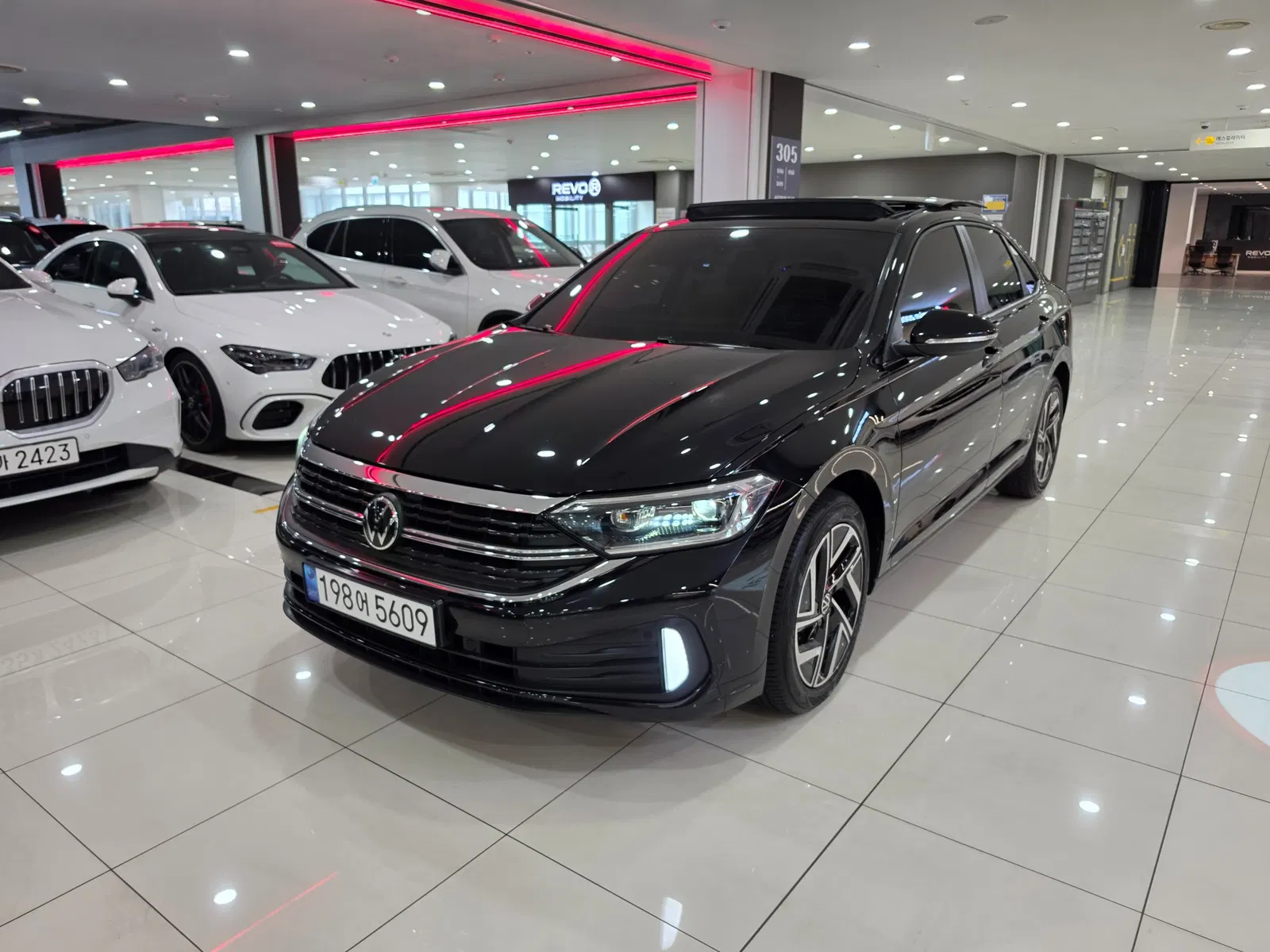 Volkswagen Jetta 7e génération 1.5 TSI Prestige 2023 — photo 1 sur 25