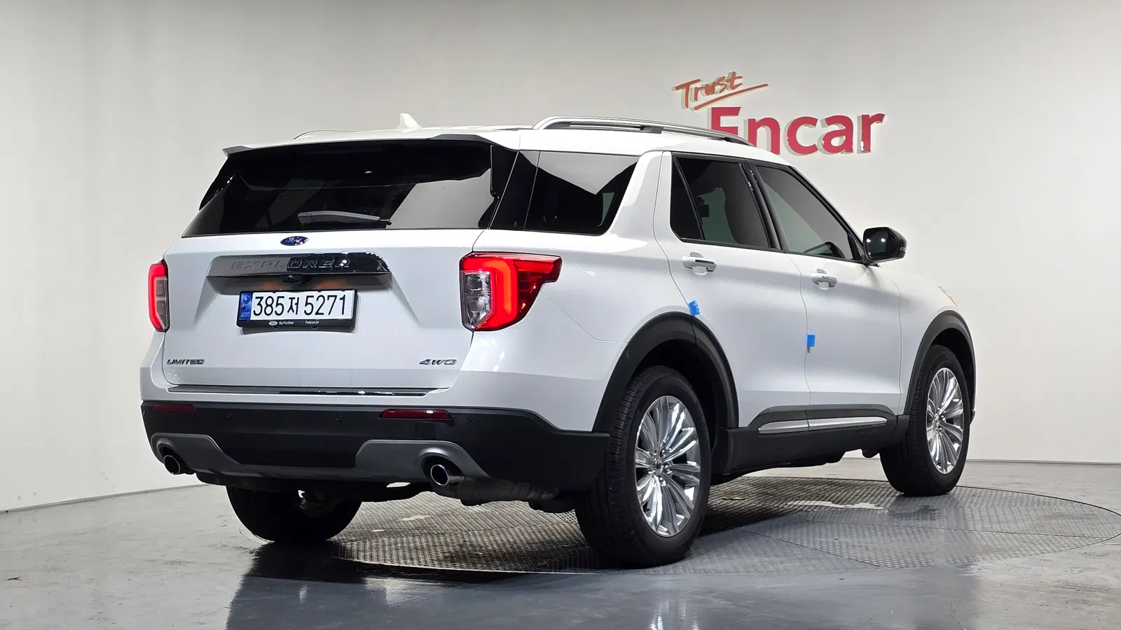 Ford Explorer 6e génération 2.3 Limited 4WD 2023 — photo 1 sur 31