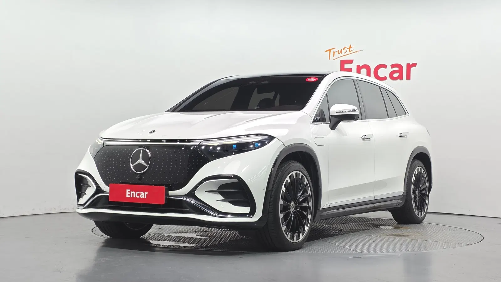 Mercedes-Benz EQS EQS580 4MATIC SUV (X296) 2023 — photo 1 sur 37