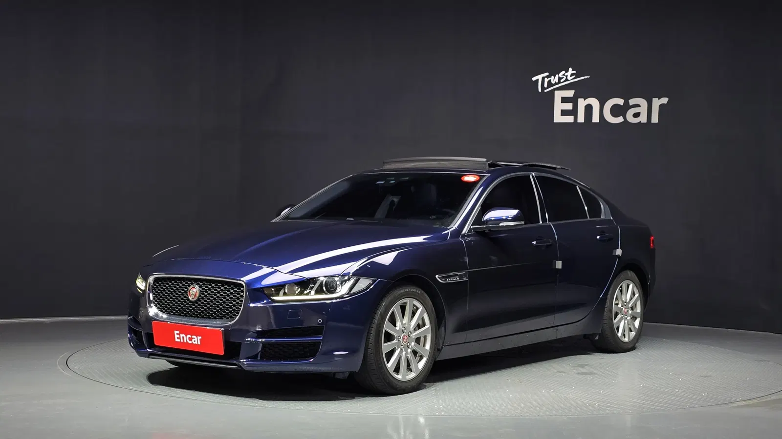 Jaguar XE 20d Prestige 2016 — photo 1 sur 20