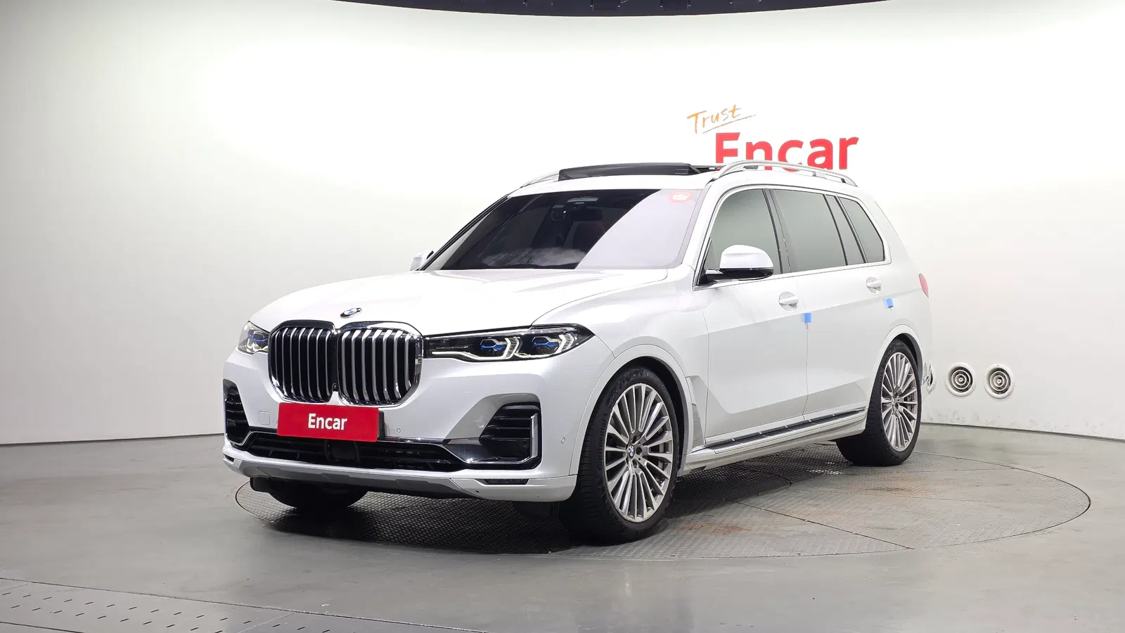 BMW X7 (G07) xDrive 40d Design Pure Excellence 7 places 2022 — photo 1 sur 37