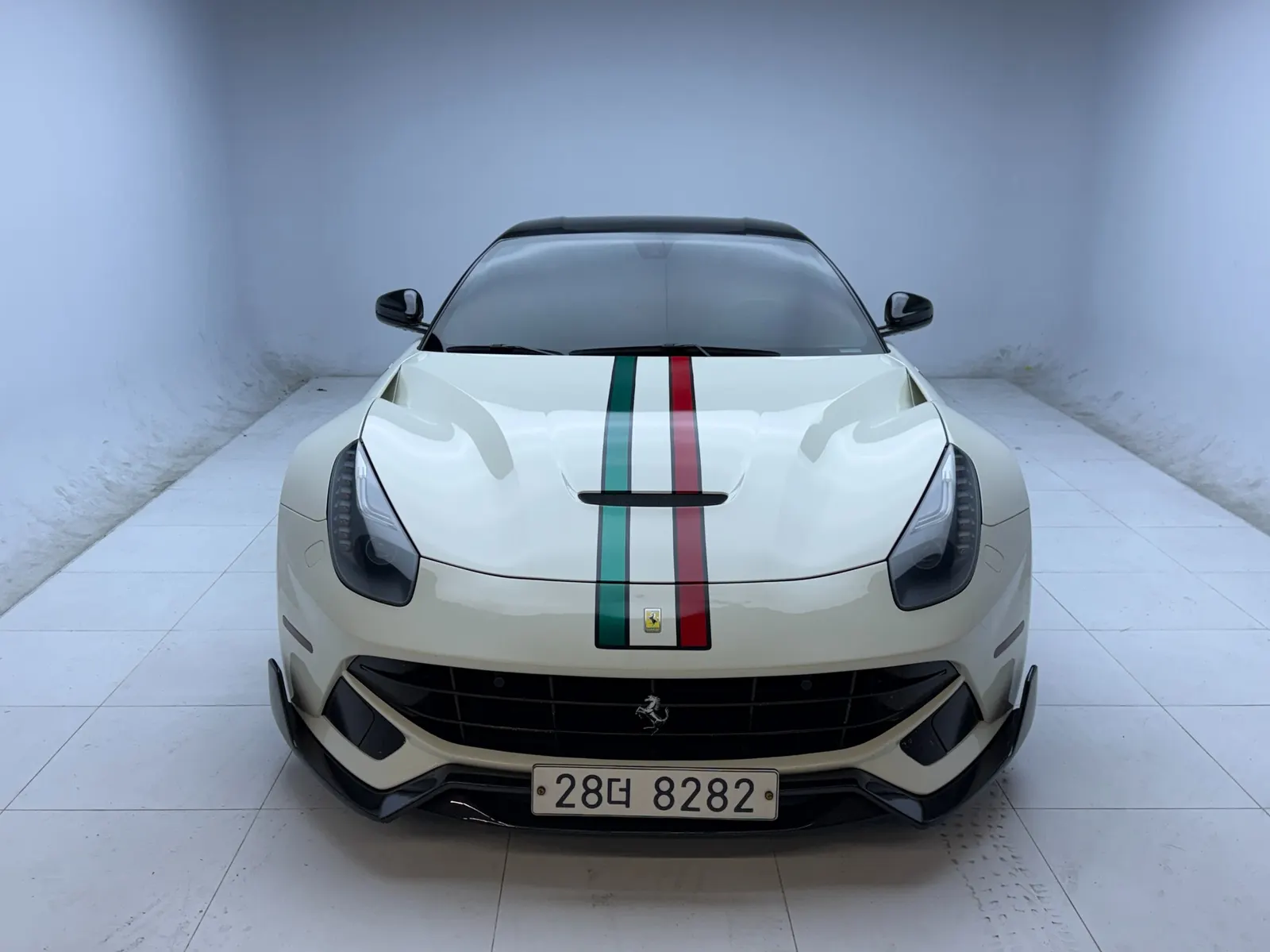 Ferrari F12 Berlinetta 6.3 2014 — photo 1 sur 26