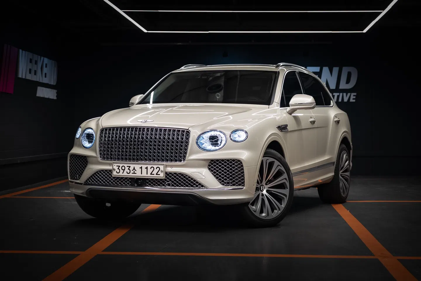 Bentley Bentayga 4.0 V8 Atelier Edition 2025 — photo 1 sur 15