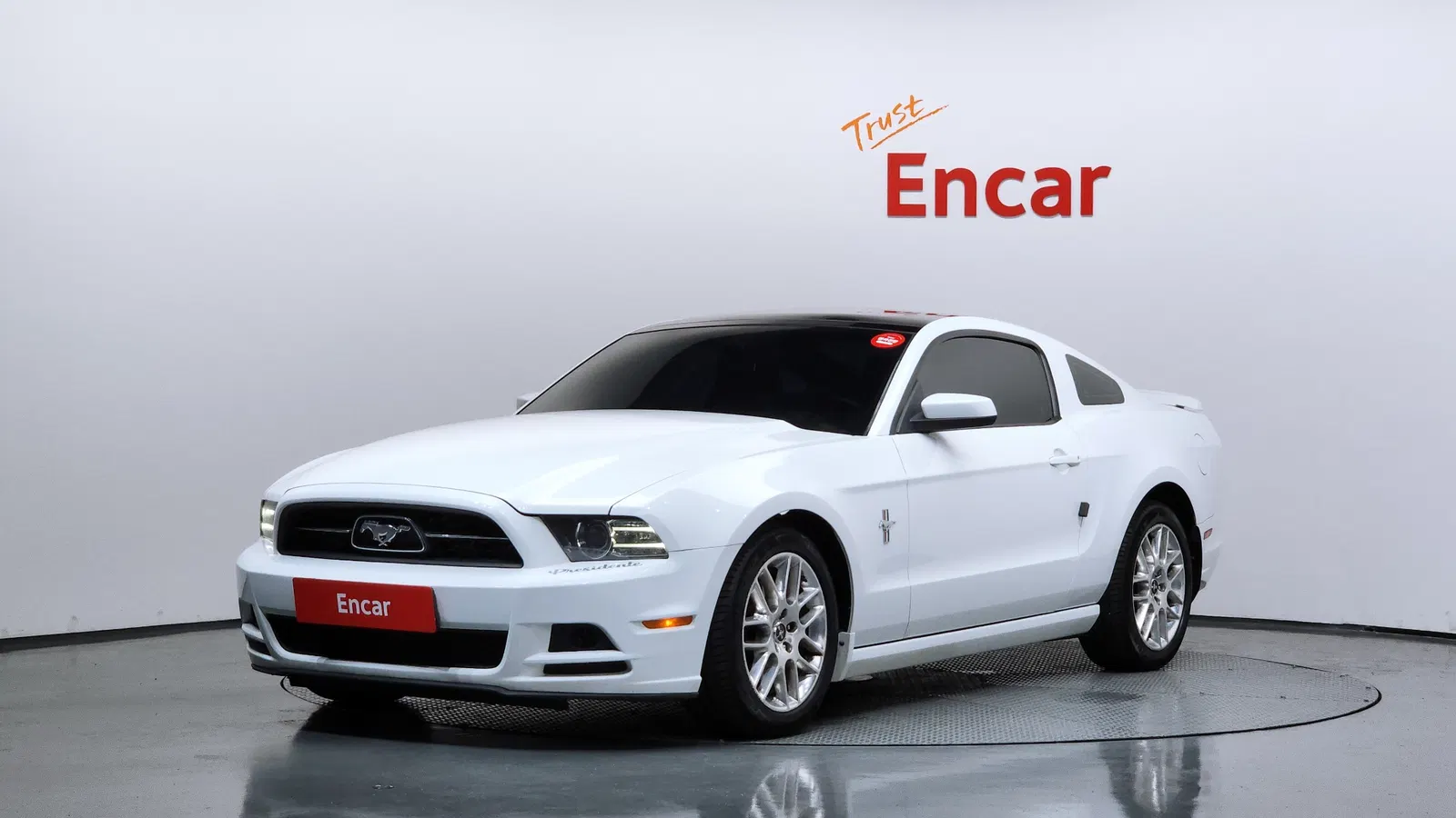 Ford Mustang Coupé 2014 — photo 1 sur 20