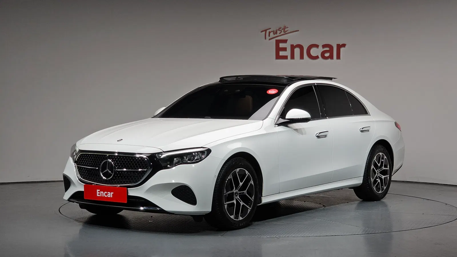 Mercedes-Benz Classe E E200 Avantgarde (W214) 2026 — photo 1 sur 20
