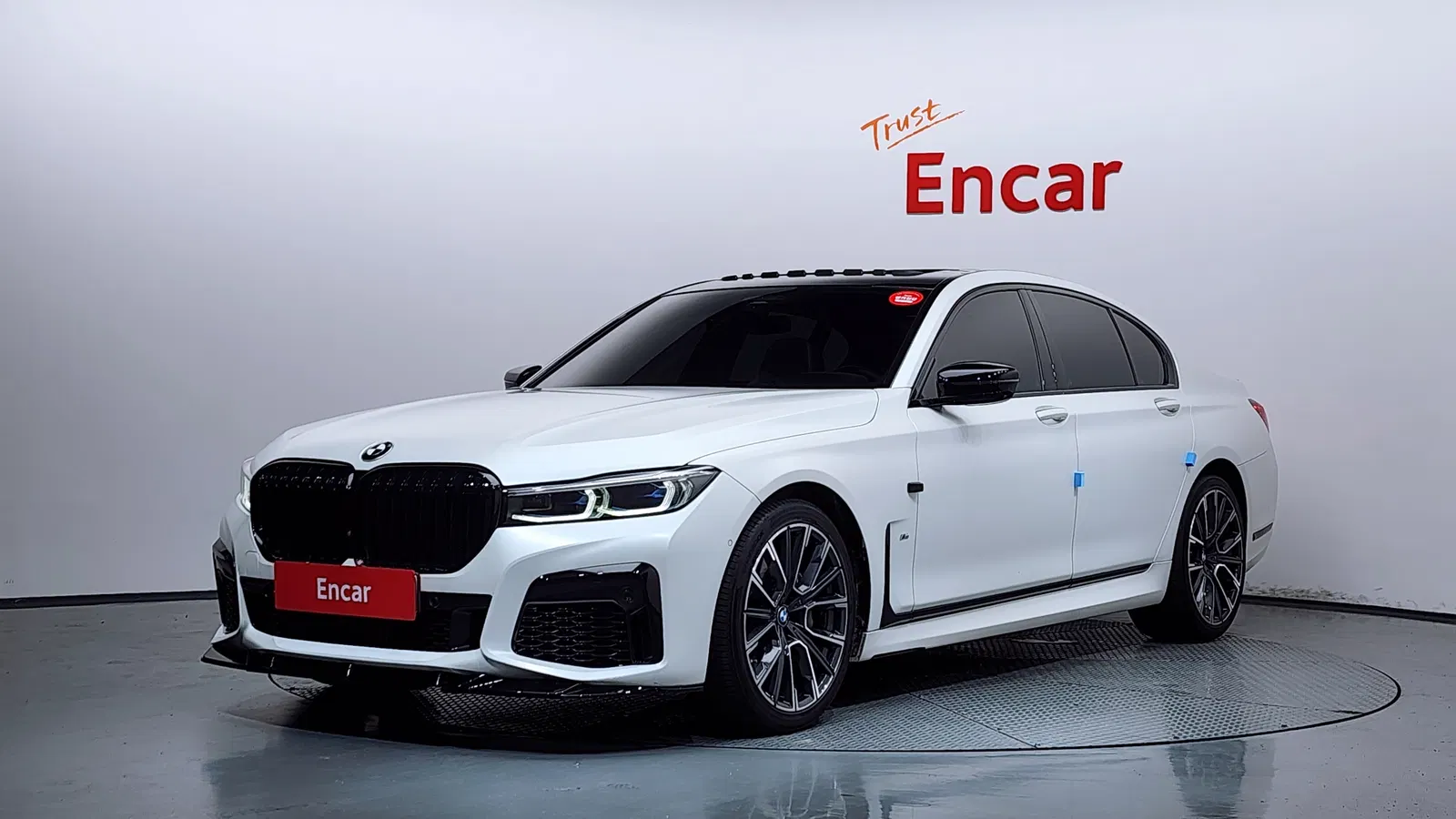 BMW Série 7 (G11) 740i M Sport 2021 — photo 1 sur 36