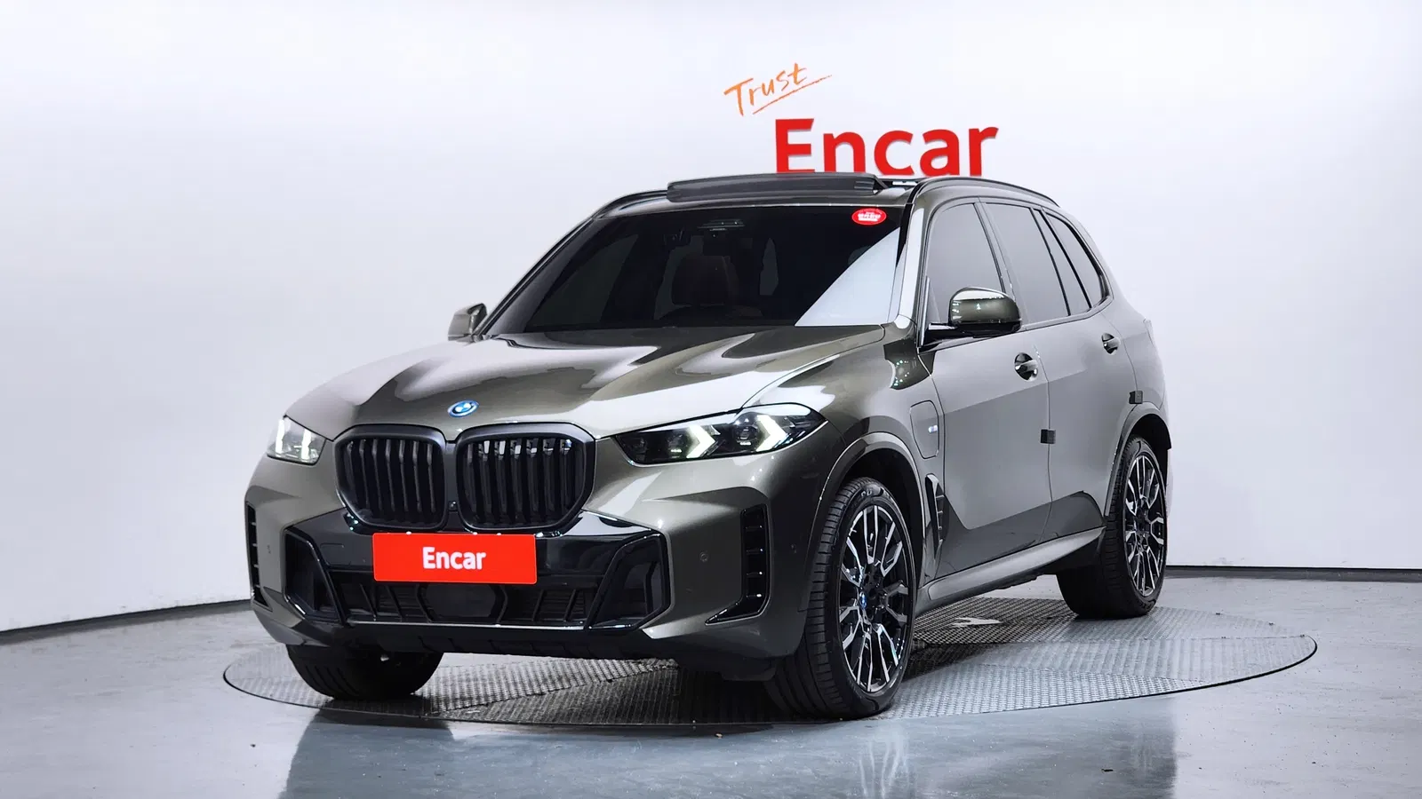 BMW X5 (G05) xDrive 50e M Sport 2024 — photo 1 sur 36
