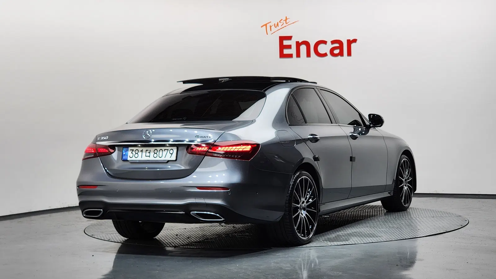 Mercedes-Benz Classe E AMG Line · E350 4MATIC (W213) 2023 — photo 1 sur 43