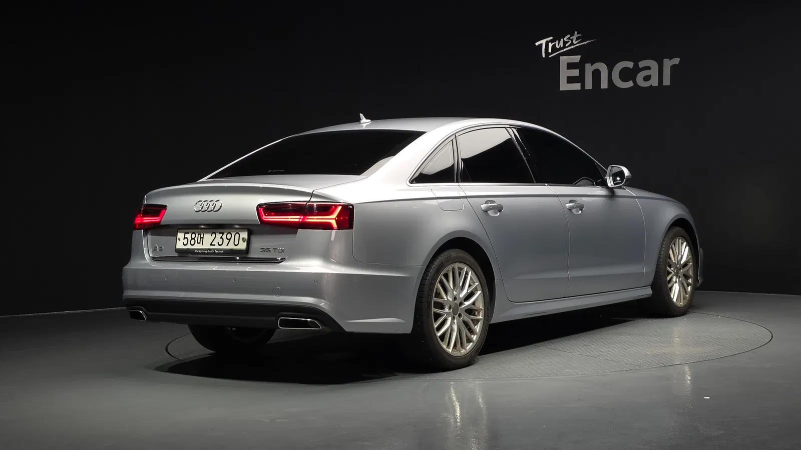 Audi A6 35 TDI Premium 2018 — photo 1 sur 39