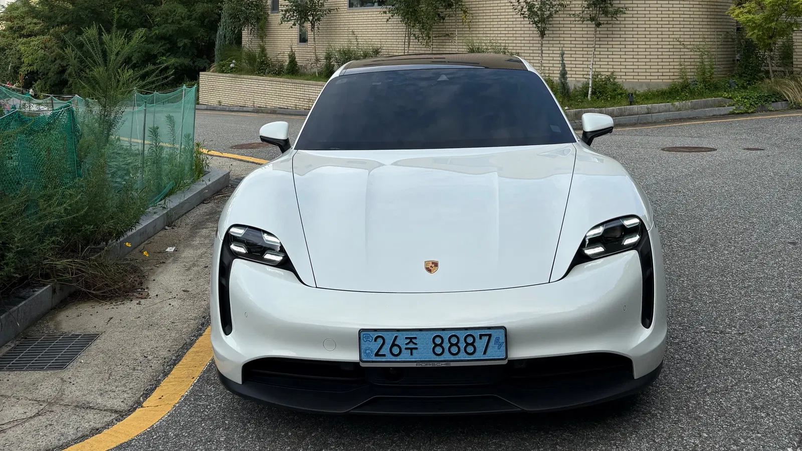 Porsche Taycan 4S 2021 — photo 1 sur 20