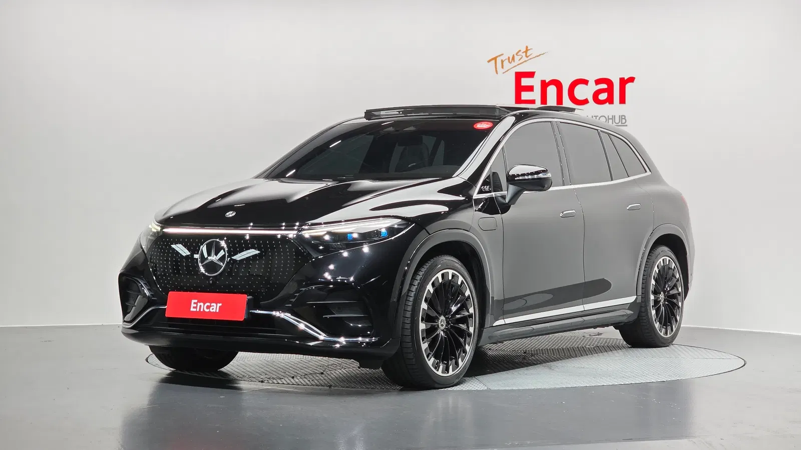 Mercedes-Benz EQS EQS580 4MATIC SUV (X296) 2023 — photo 1 sur 39