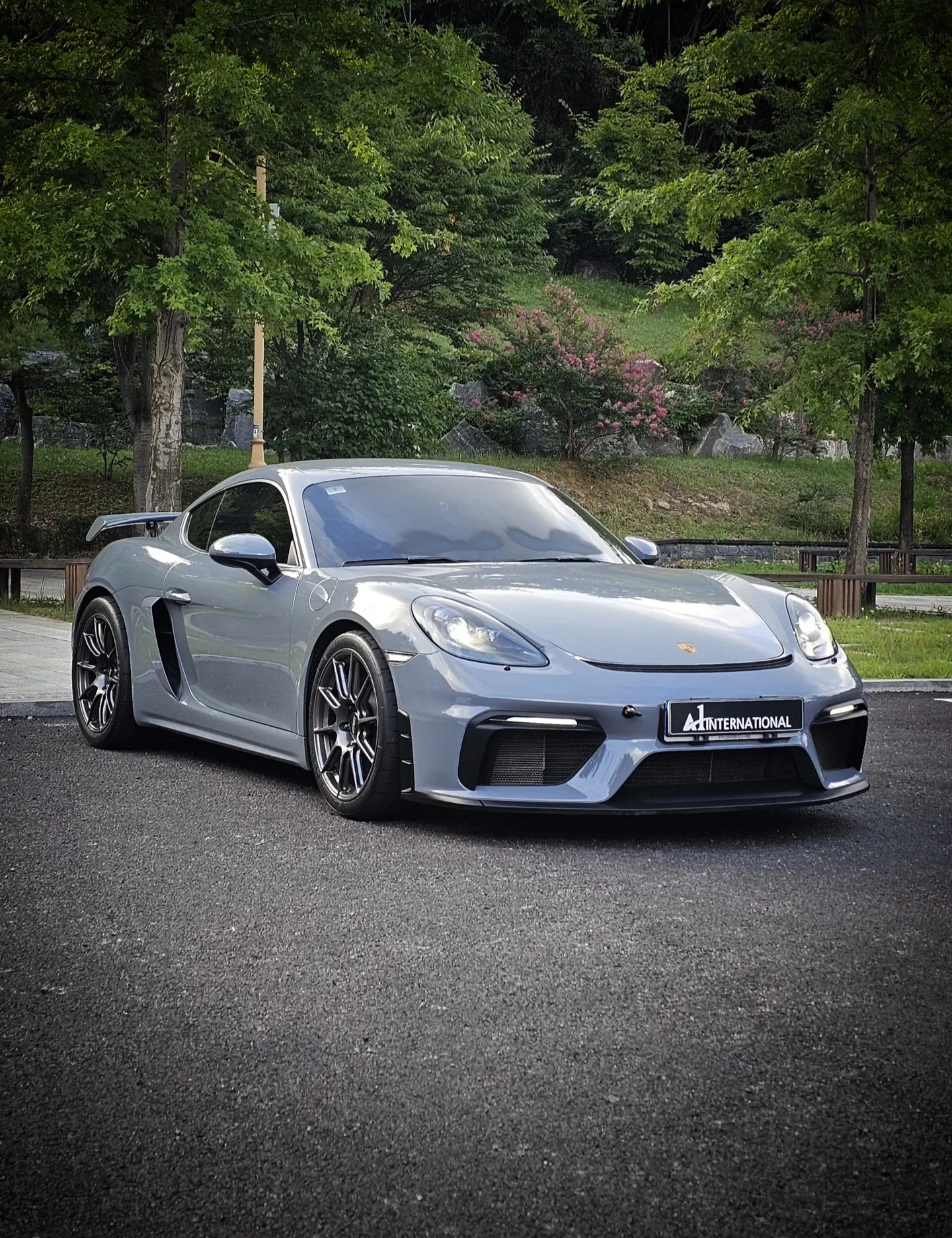 Porsche 718 Cayman 4.0 GT4 2023 — photo 1 sur 26