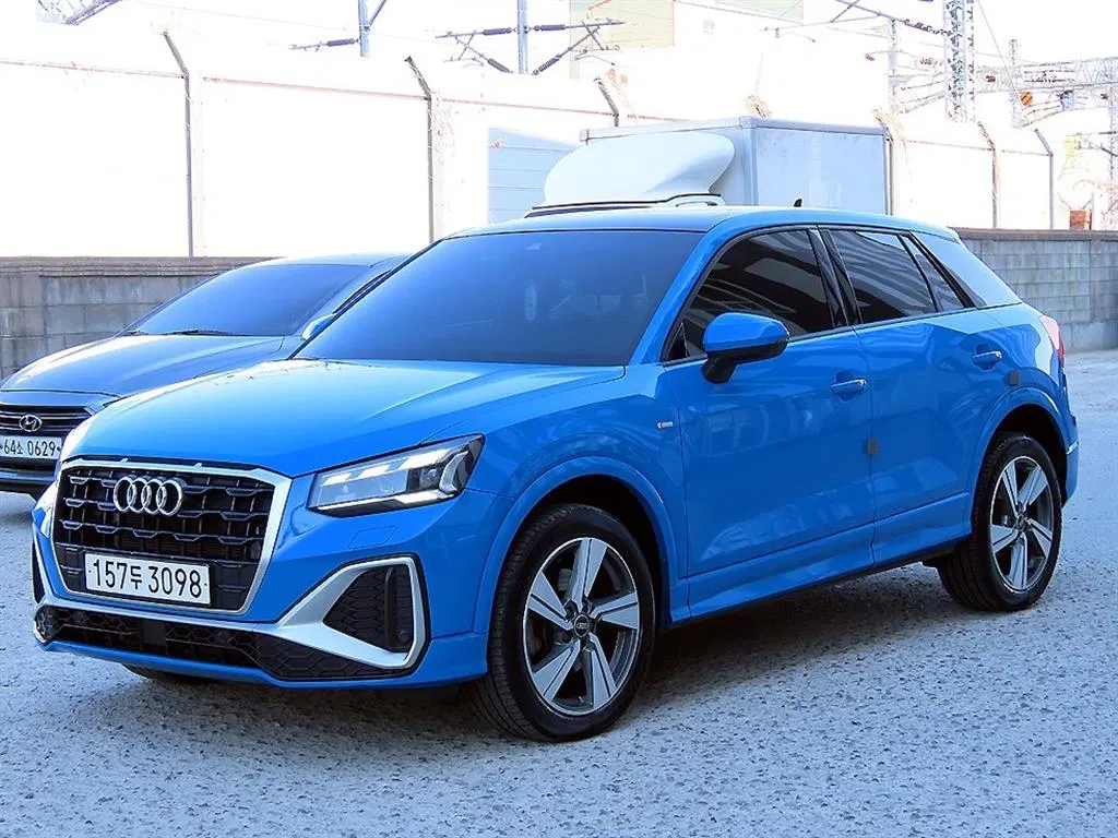 Audi Q2 35 TDI Premium 2023 — photo 1 sur 24