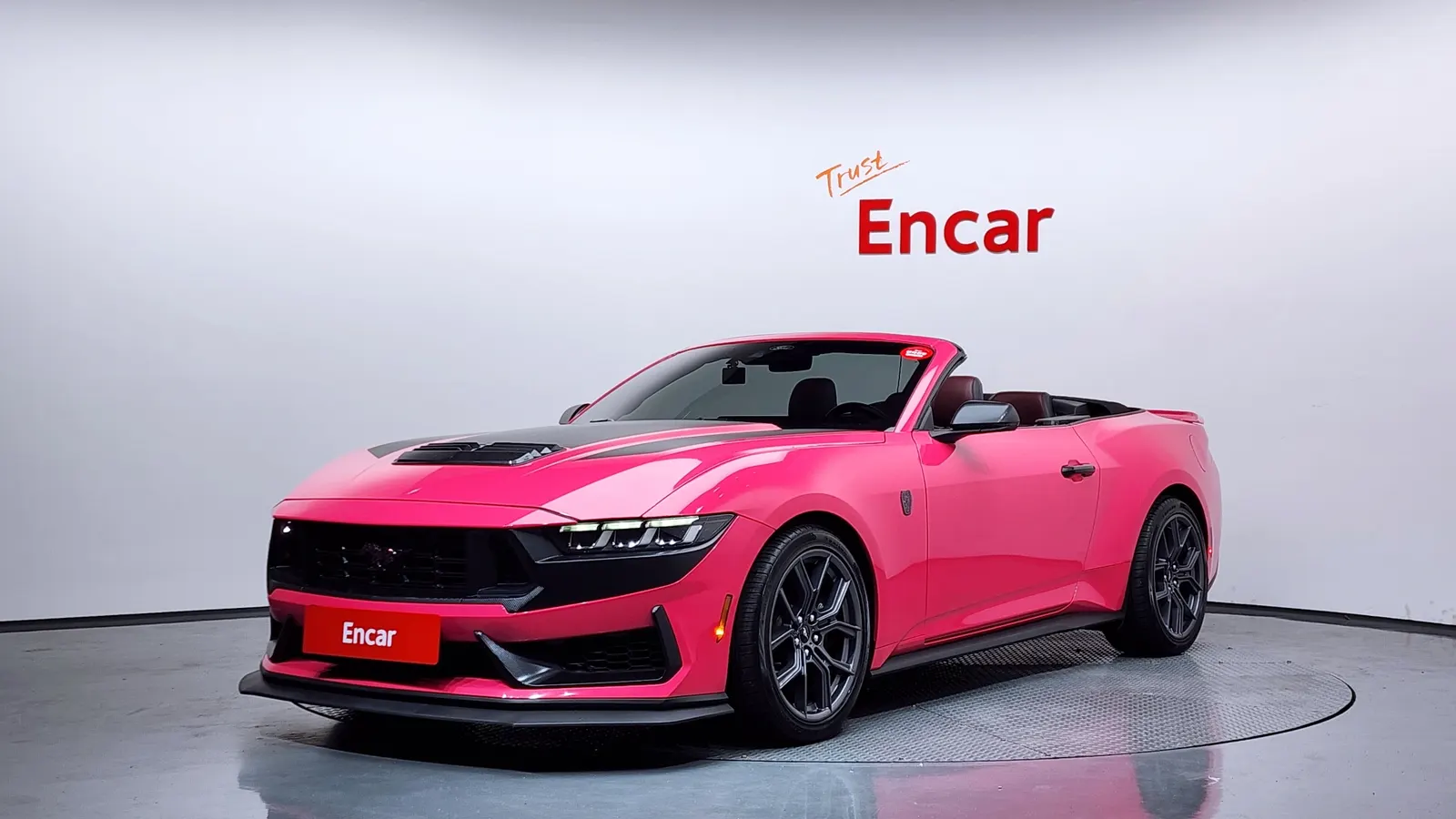 Ford Mustang 7e génération 2.3 EcoBoost Premium Convertible 2024 — photo 1 sur 20