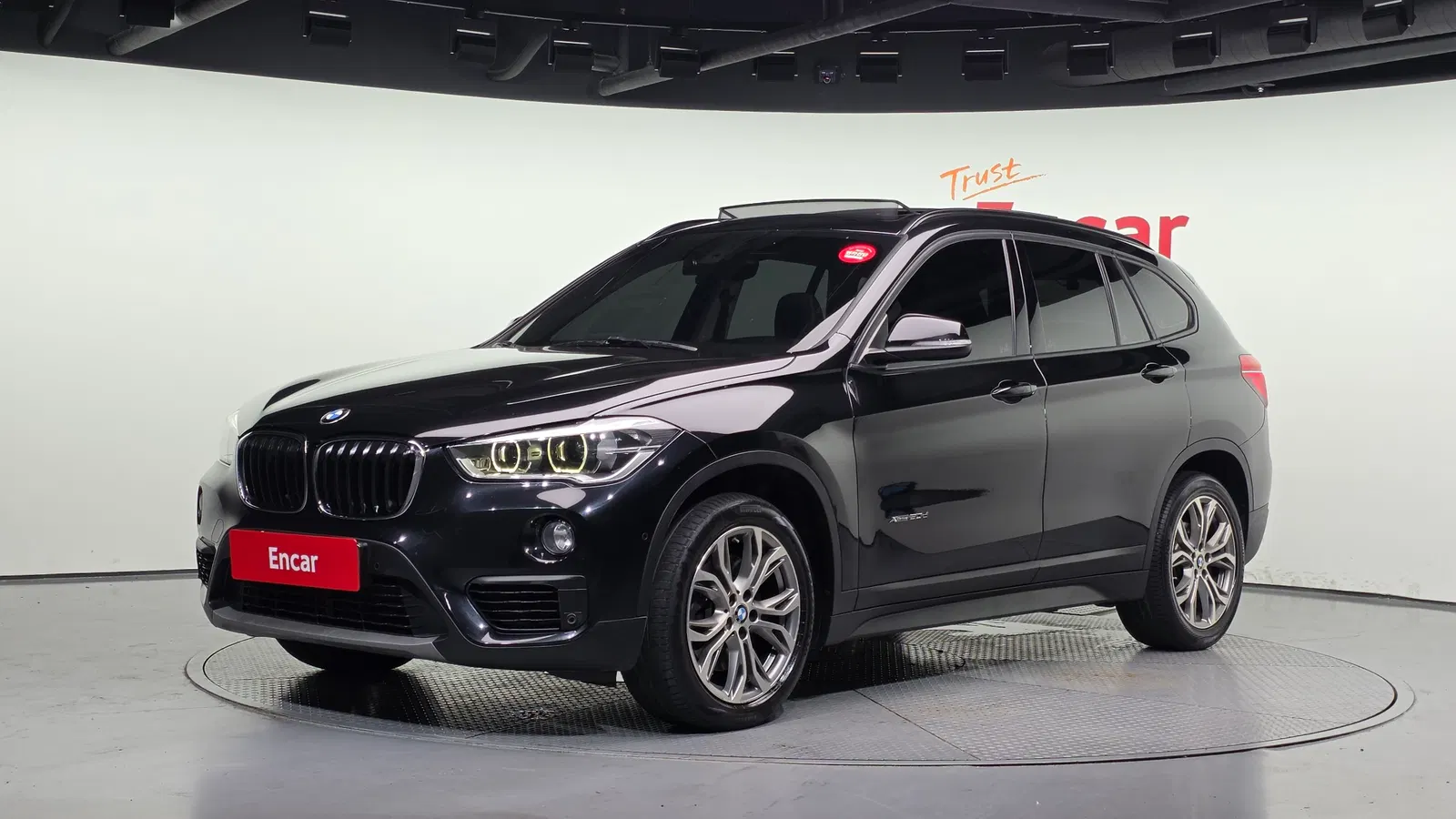 BMW X1 (F48) xDrive 20d Joy 2018 — photo 1 sur 20