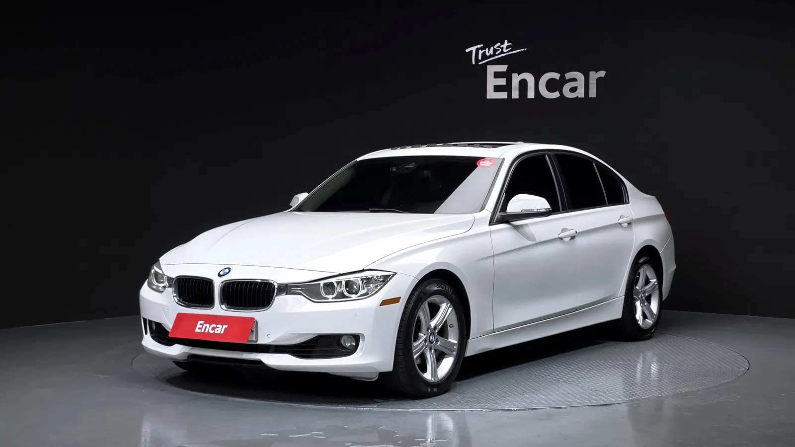 BMW Série 3 (F30) 320i 2014 — photo 1 sur 20