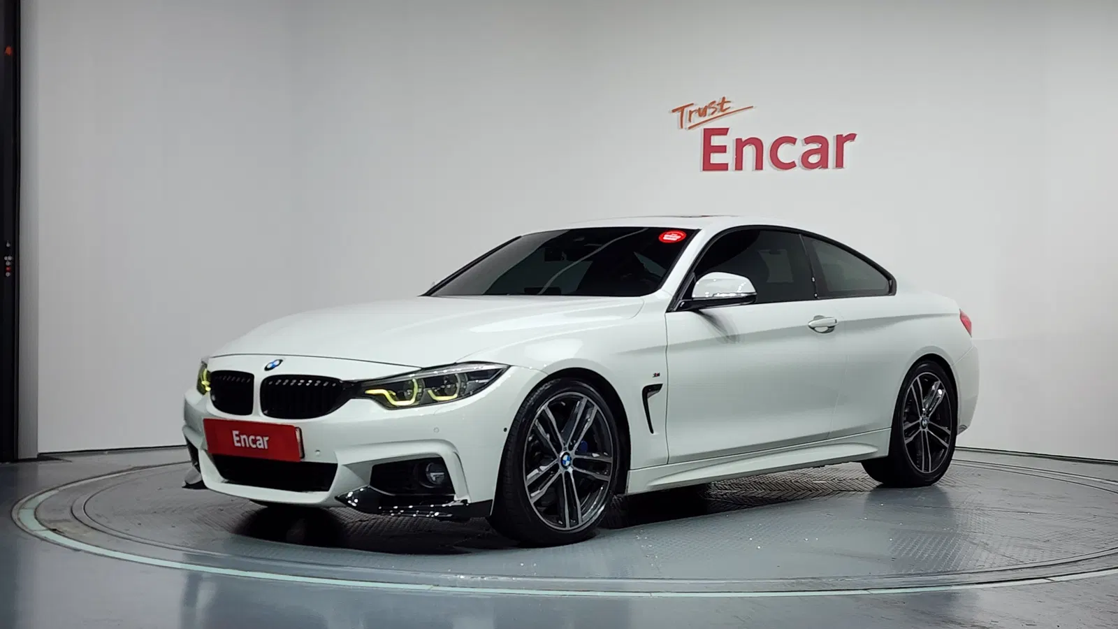 BMW Série 4 (F32) 430i M Sport Coupé 2018 — photo 1 sur 8