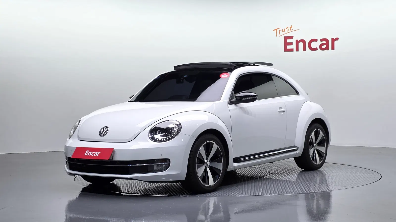 Volkswagen Beetle 2.0 TDI Premium 2015 — photo 1 sur 20