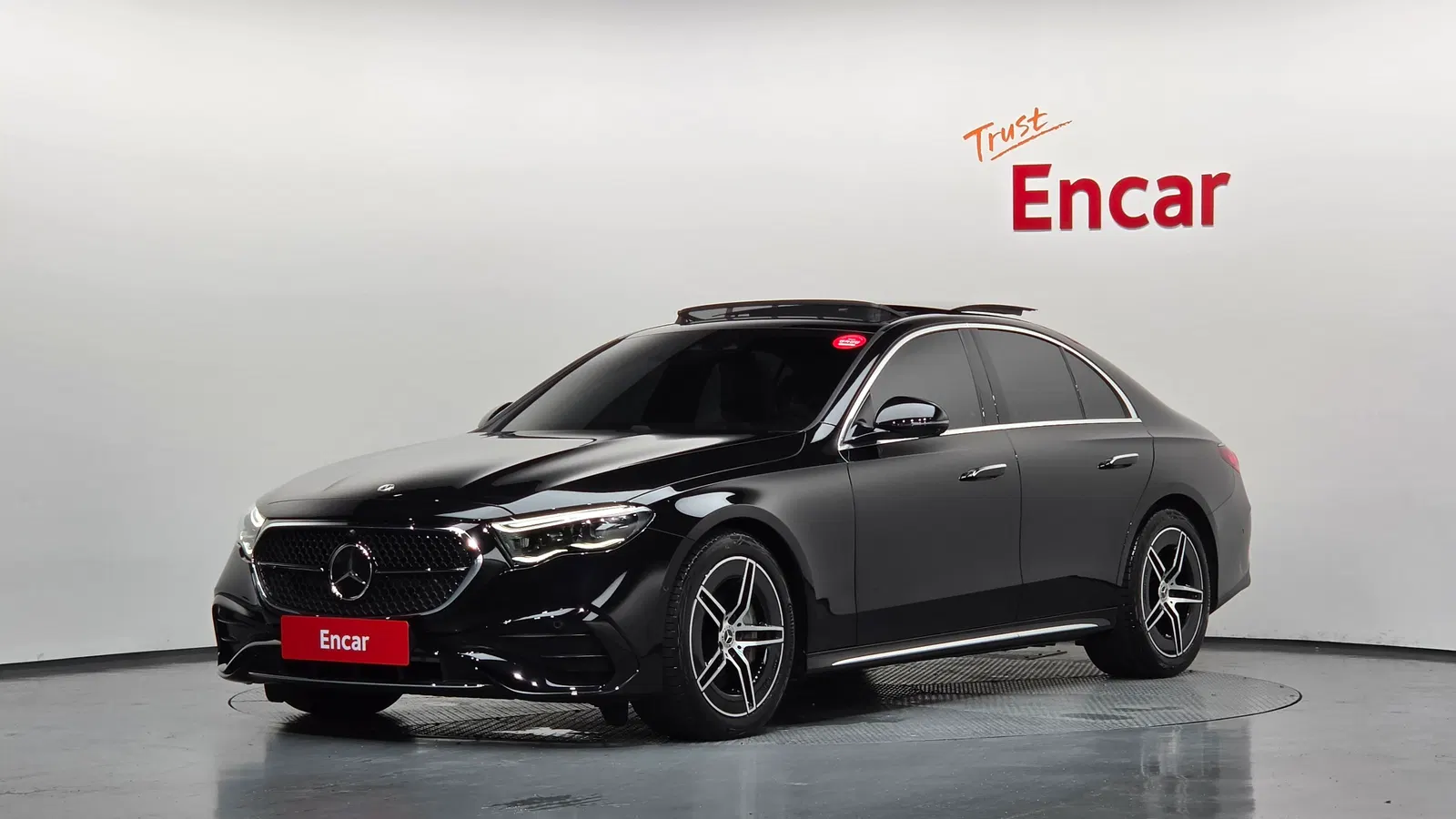 Mercedes-Benz Classe E AMG Line · E300 4MATIC (W214) 2025 — photo 1 sur 43