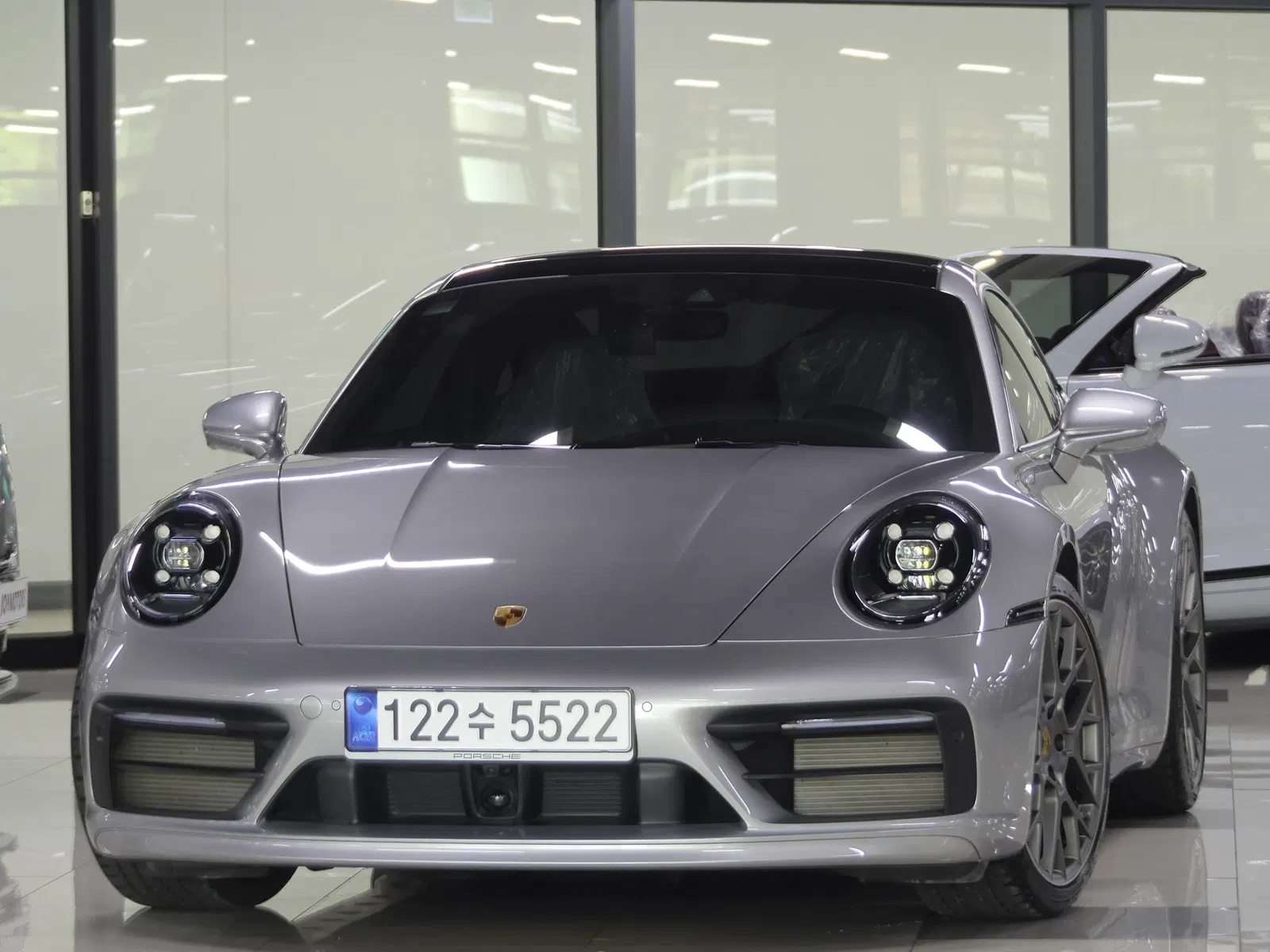 Porsche 911 (992) Carrera 4 2024 — photo 1 sur 22