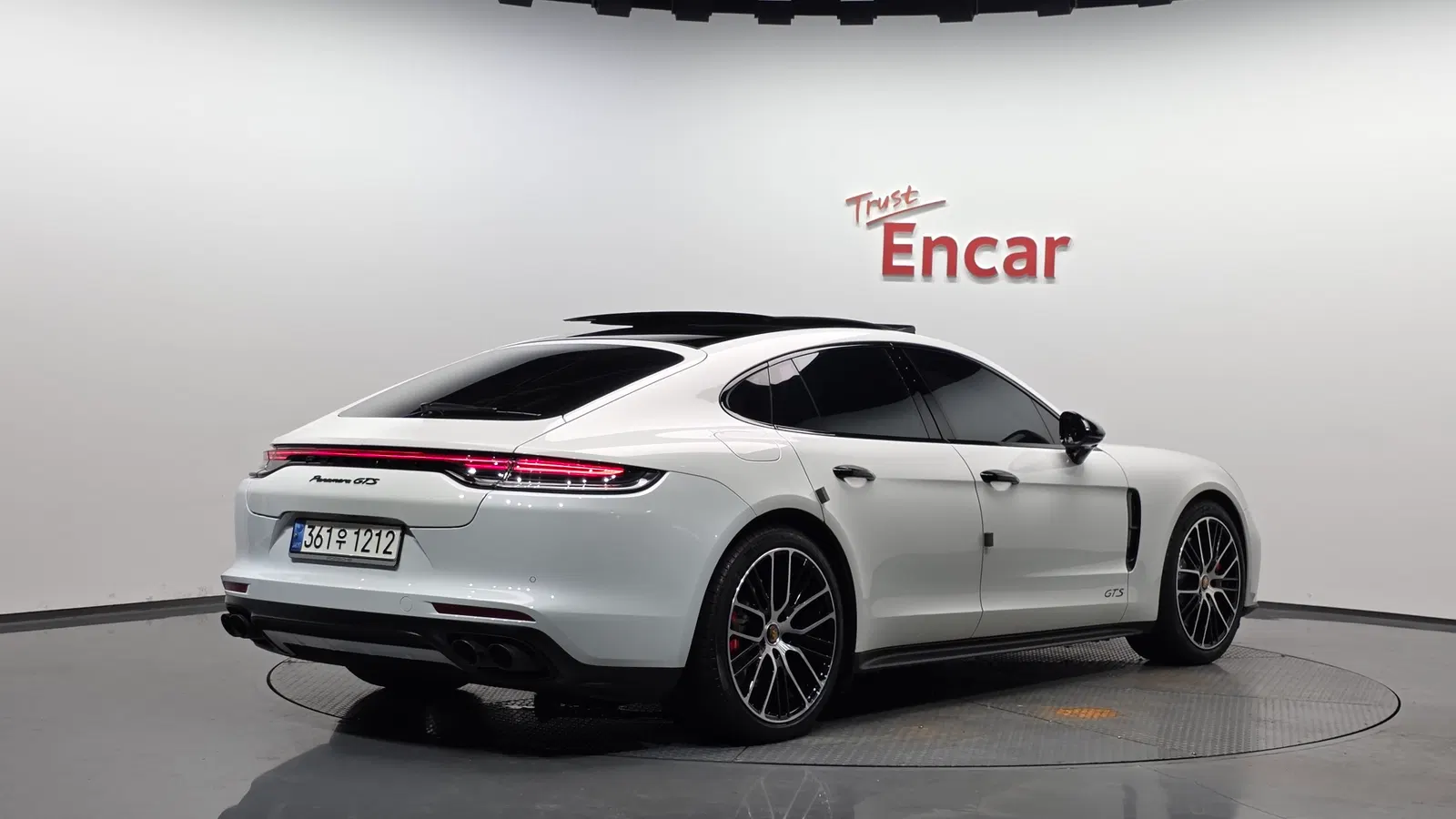 Porsche Panamera (971) 4.0 GTS 2021 — photo 1 sur 45