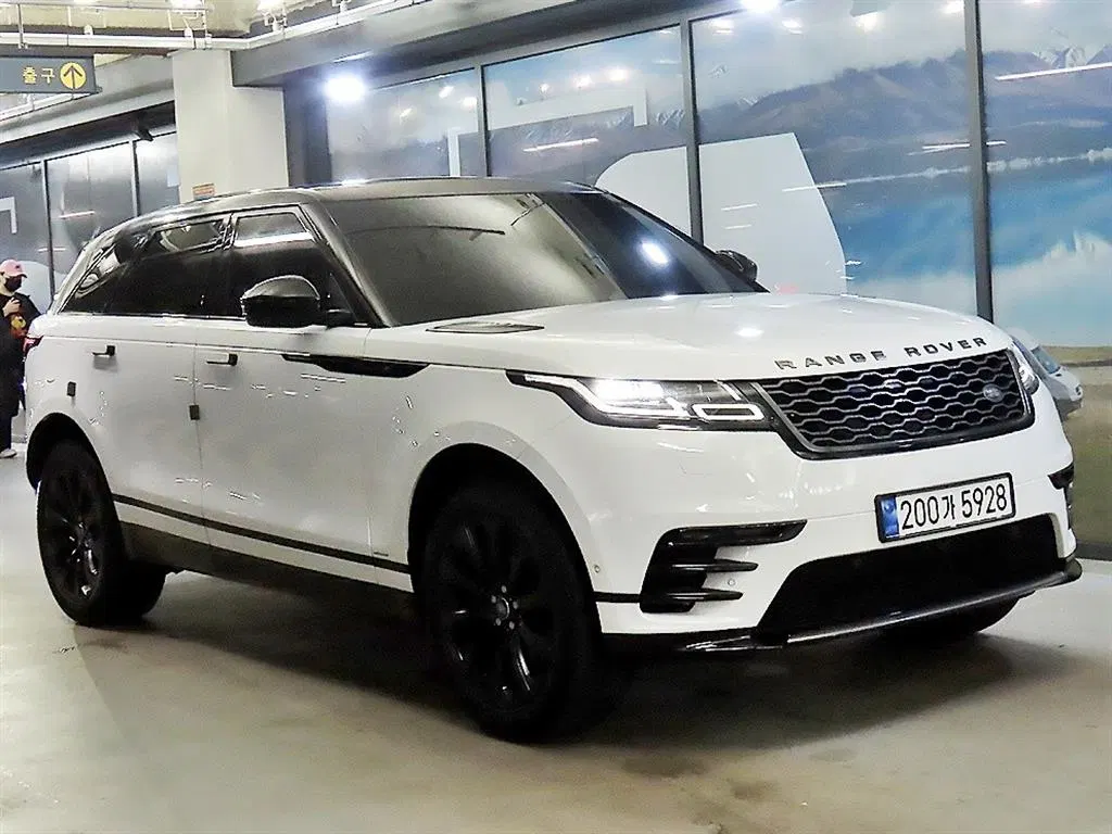 Land Rover Range Rover Velar 2.0 D240 R-Dynamic SE 2018 — photo 1 sur 26