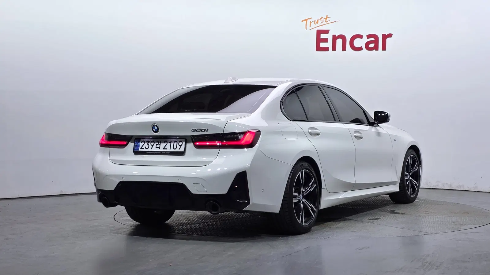 BMW Série 3 (G20) 320i M Sport 2023 — photo 1 sur 35