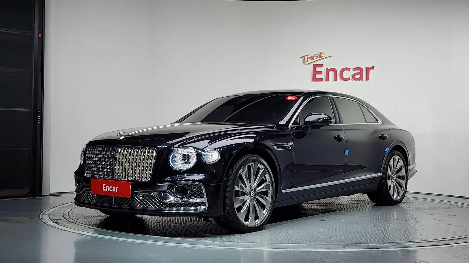 Bentley Flying Spur 3e génération 4.0 2022 — photo 1 sur 38