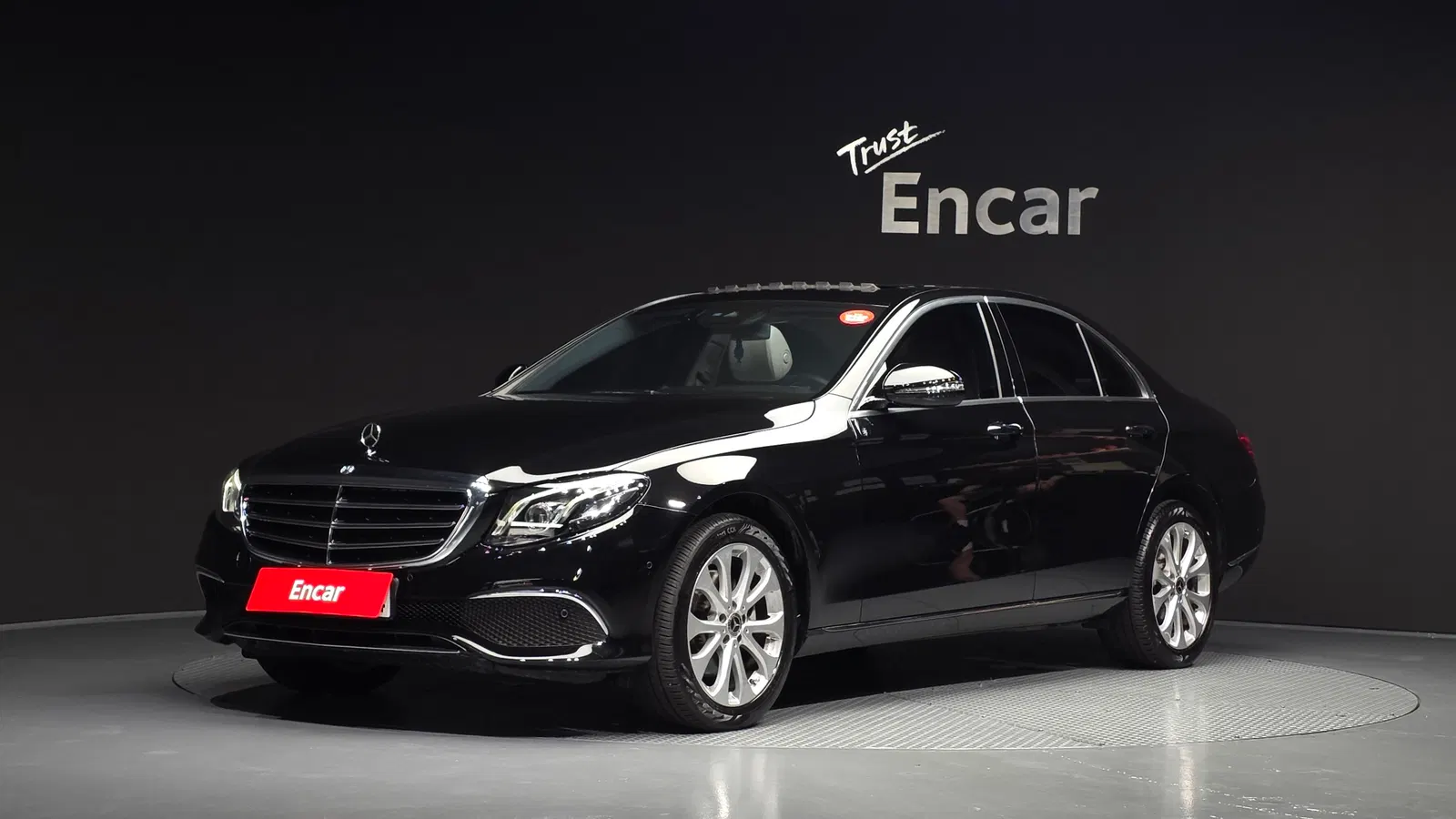 Mercedes-Benz Classe E E220d 4MATIC Exclusive (W213) 2019 — photo 1 sur 20
