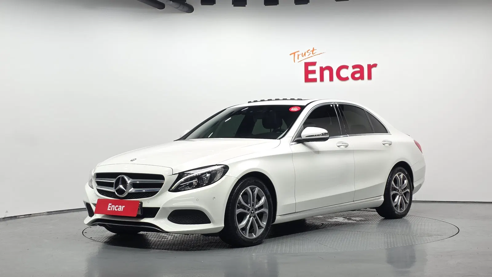 Mercedes-Benz Classe C C200 Avantgarde (W205) 2017 — photo 1 sur 20