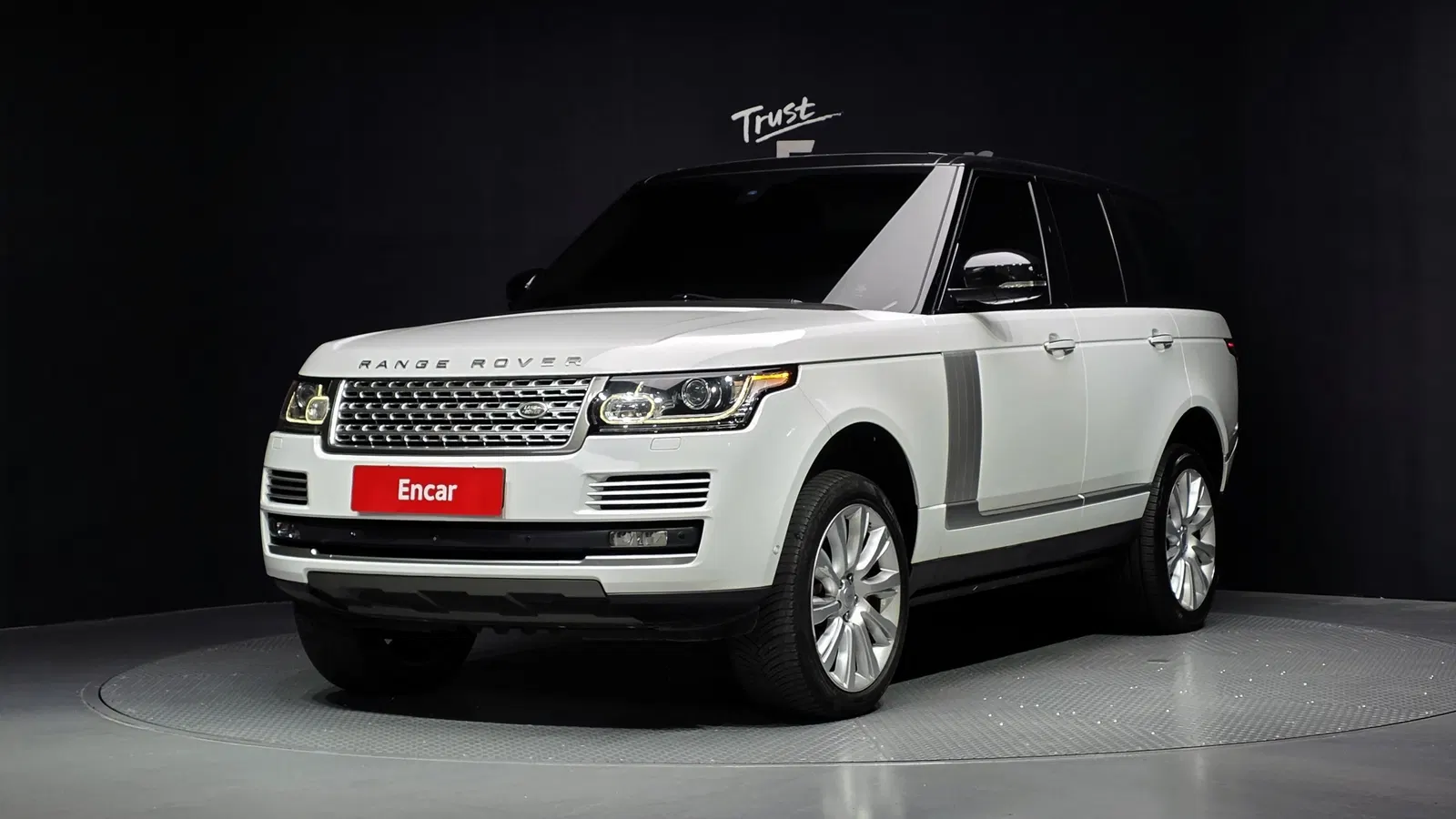 Land Rover Range Rover 4e génération 4.4 SDV8 Vogue SE Diesel 2016 — photo 1 sur 20