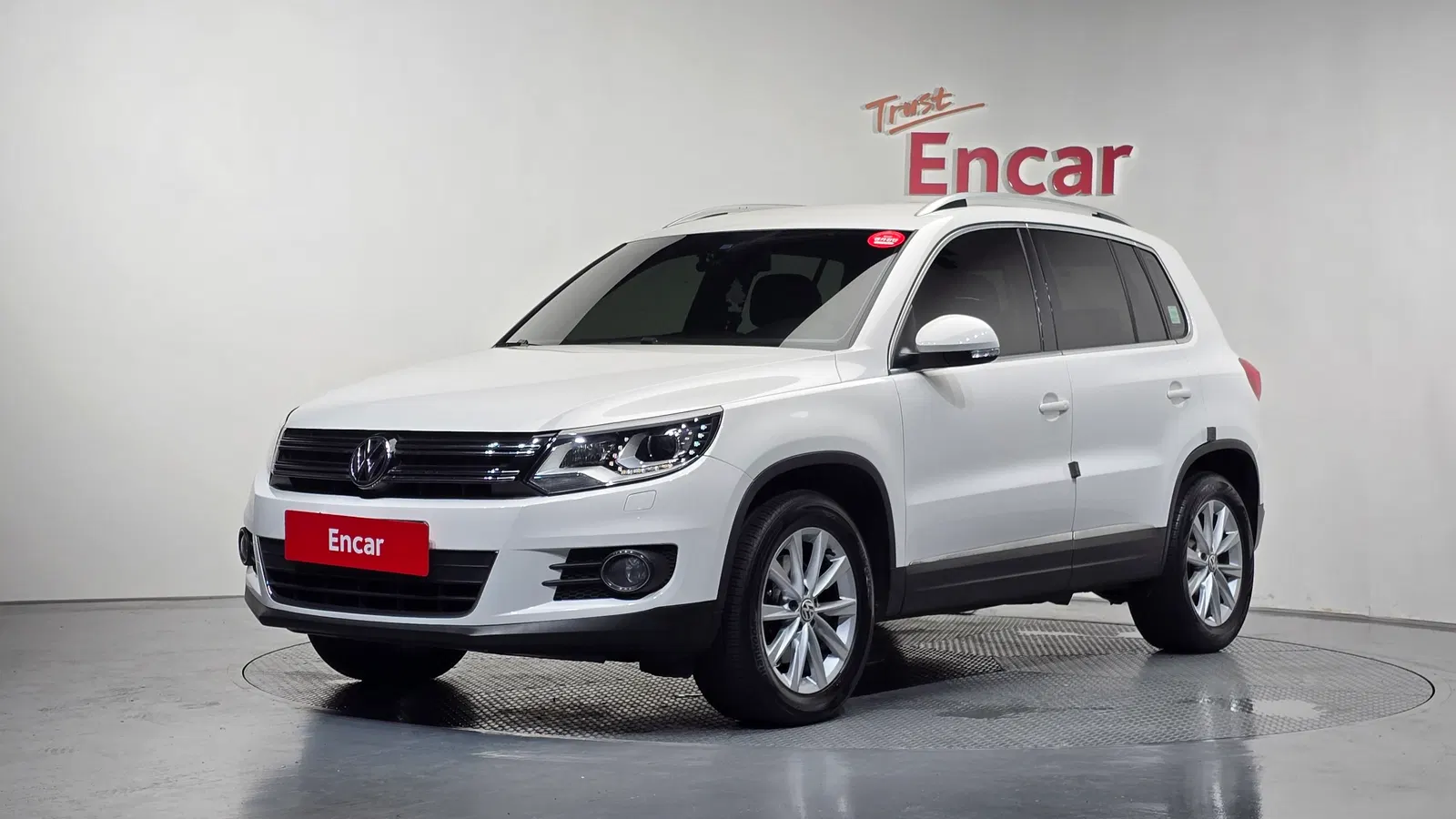 Volkswagen Tiguan 2.0 TDI Comfort 2014 — photo 1 sur 20