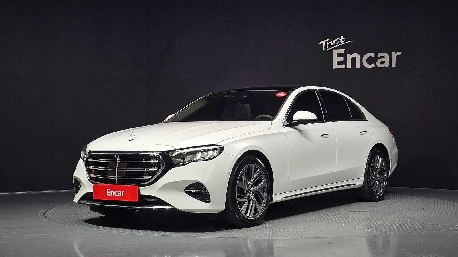 Mercedes-Benz Classe E E220d 4MATIC Exclusive (W214) 2024 — photo 1 sur 20