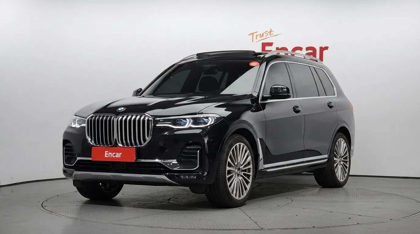 BMW X7 (G07) xDrive 40i Design Pure Excellence 7 places 2022 — photo 1 sur 20