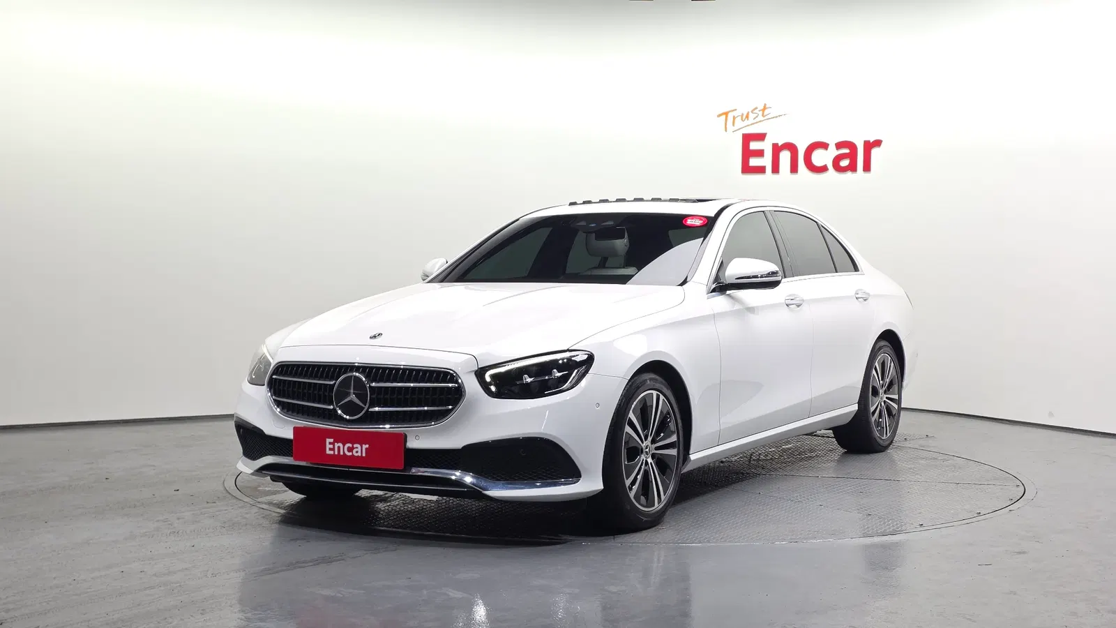 Mercedes-Benz Classe E E250 Avantgarde (W213) 2021 — photo 1 sur 20