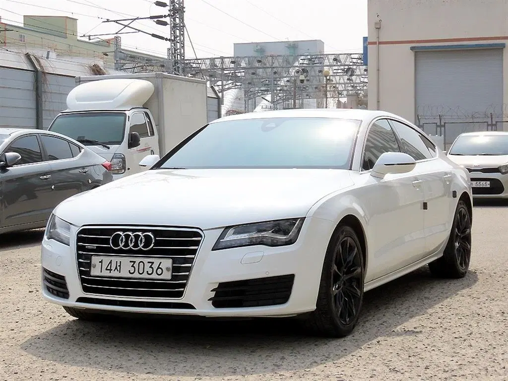 Audi A7 40 TFSI Quattro 2013 — photo 1 sur 26