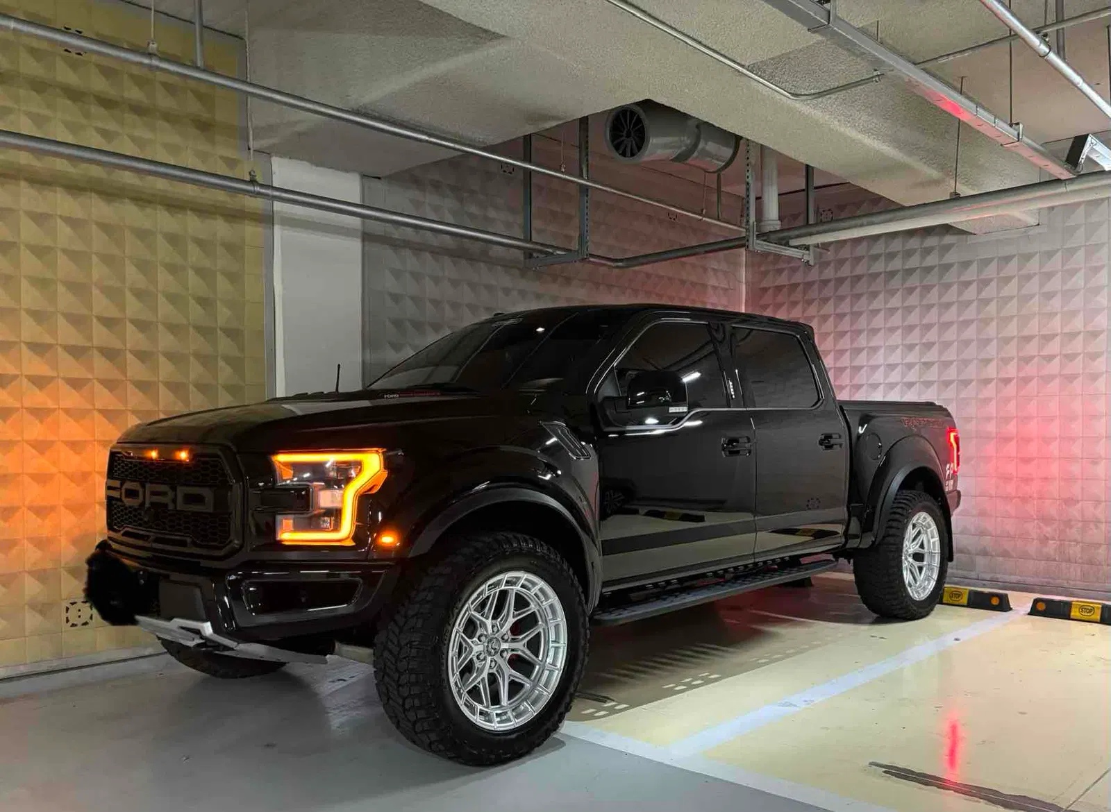 Ford F150 3.5L 2018 — photo 1 sur 19