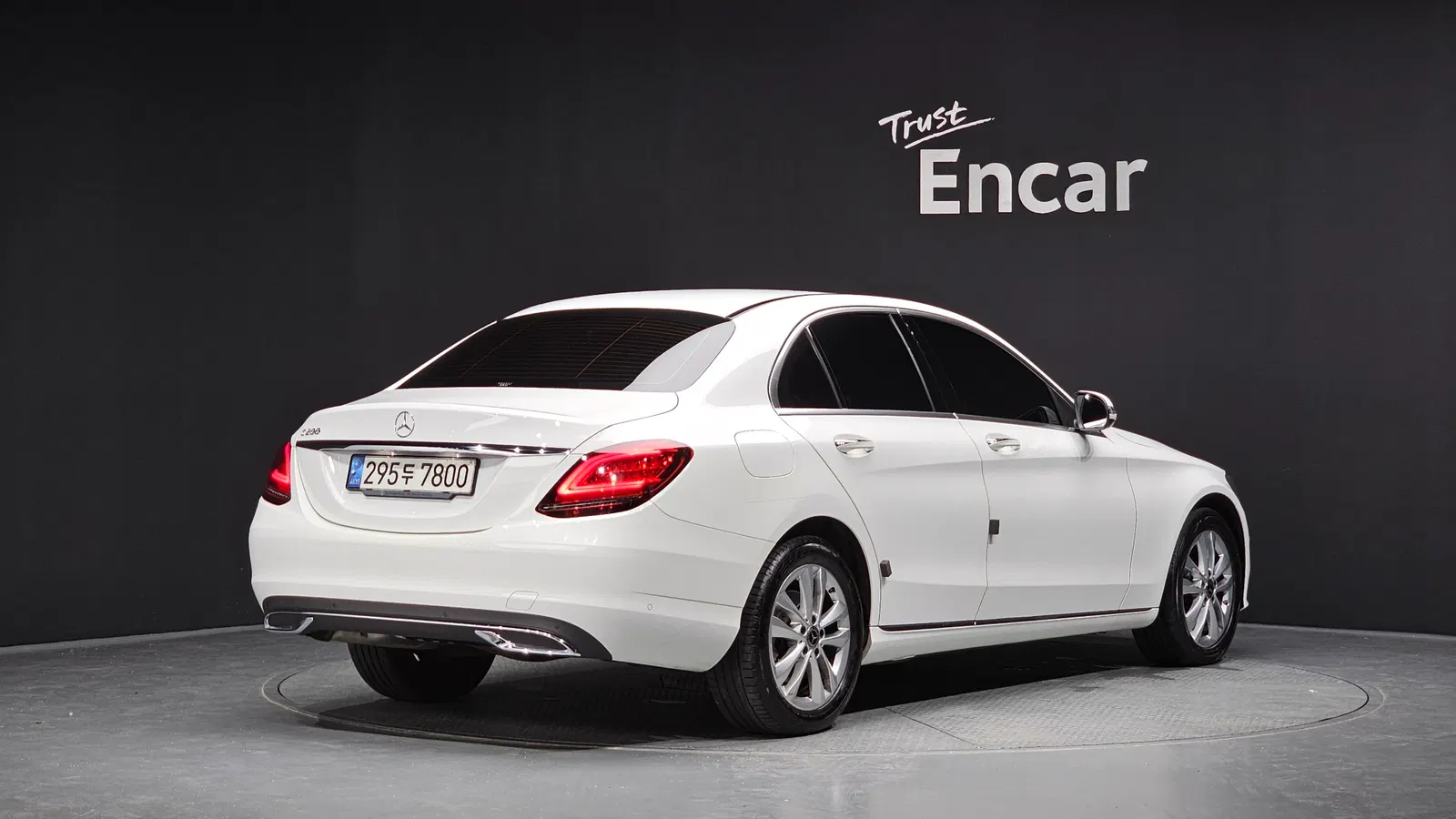 Mercedes-Benz Classe C C200 Avantgarde (W205) 2020 — photo 1 sur 34