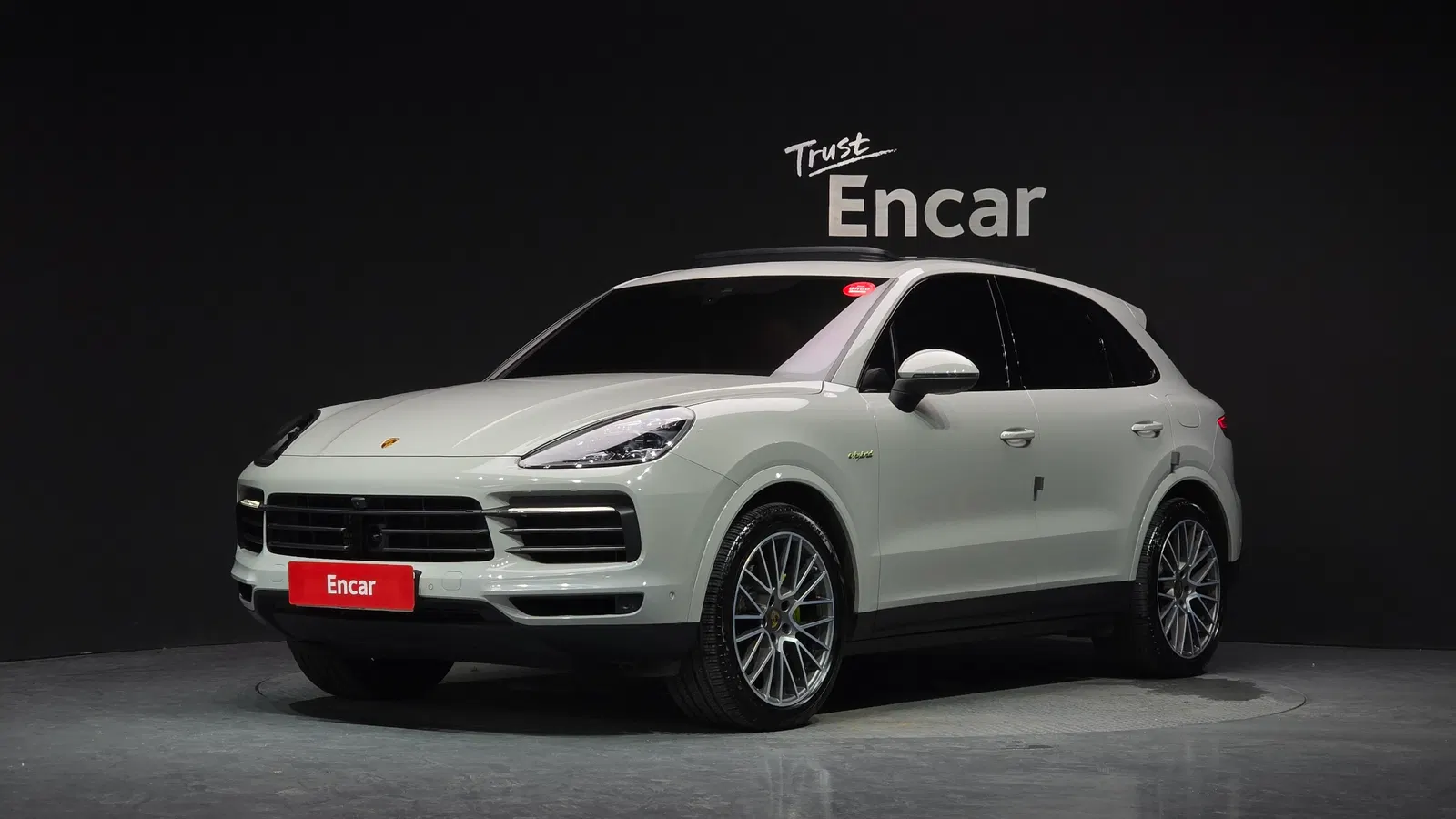 Porsche Cayenne (PO536) 3.0 E-Hybride Platinum Edition 2023 — photo 1 sur 39