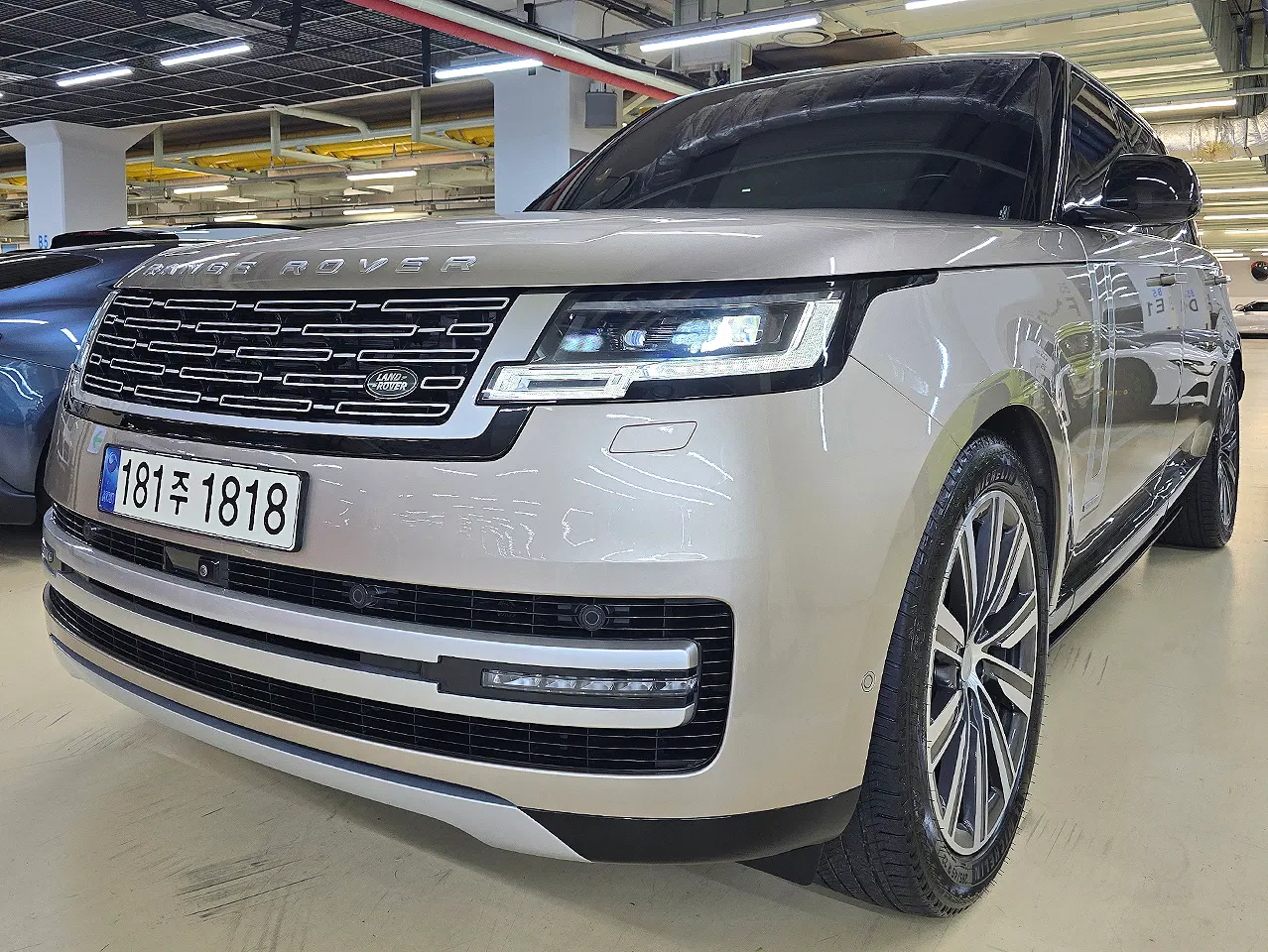 Land Rover Range Rover 5e génération P530 AB LWB 2024 — photo 1 sur 26