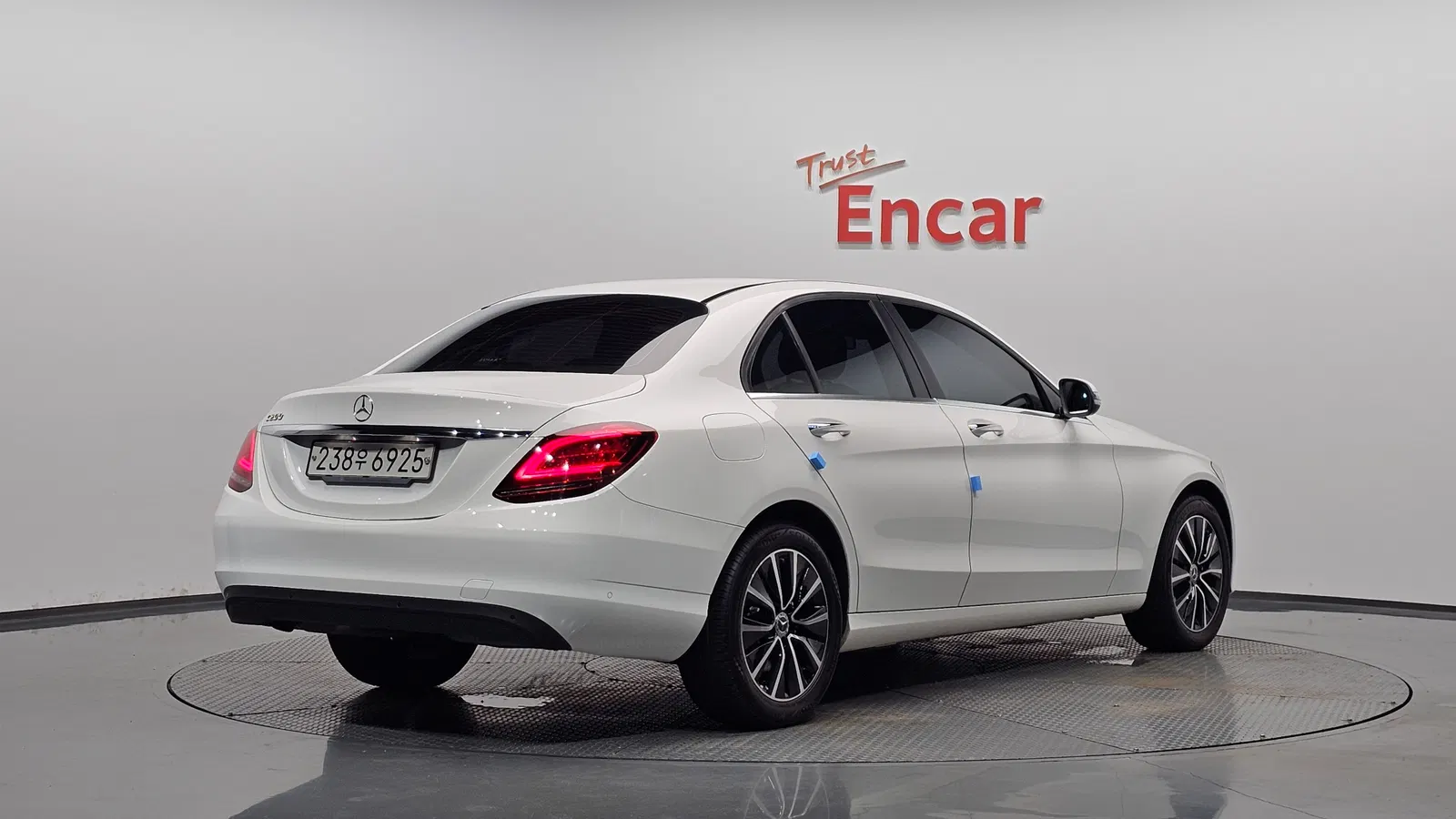 Mercedes-Benz Classe C C200 (W205) 2019 — photo 1 sur 33