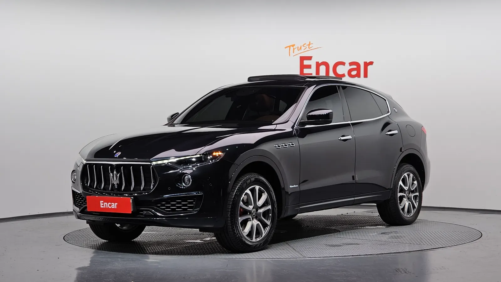 Maserati Levante 3.0 AWD GranLusso 2020 — photo 1 sur 20