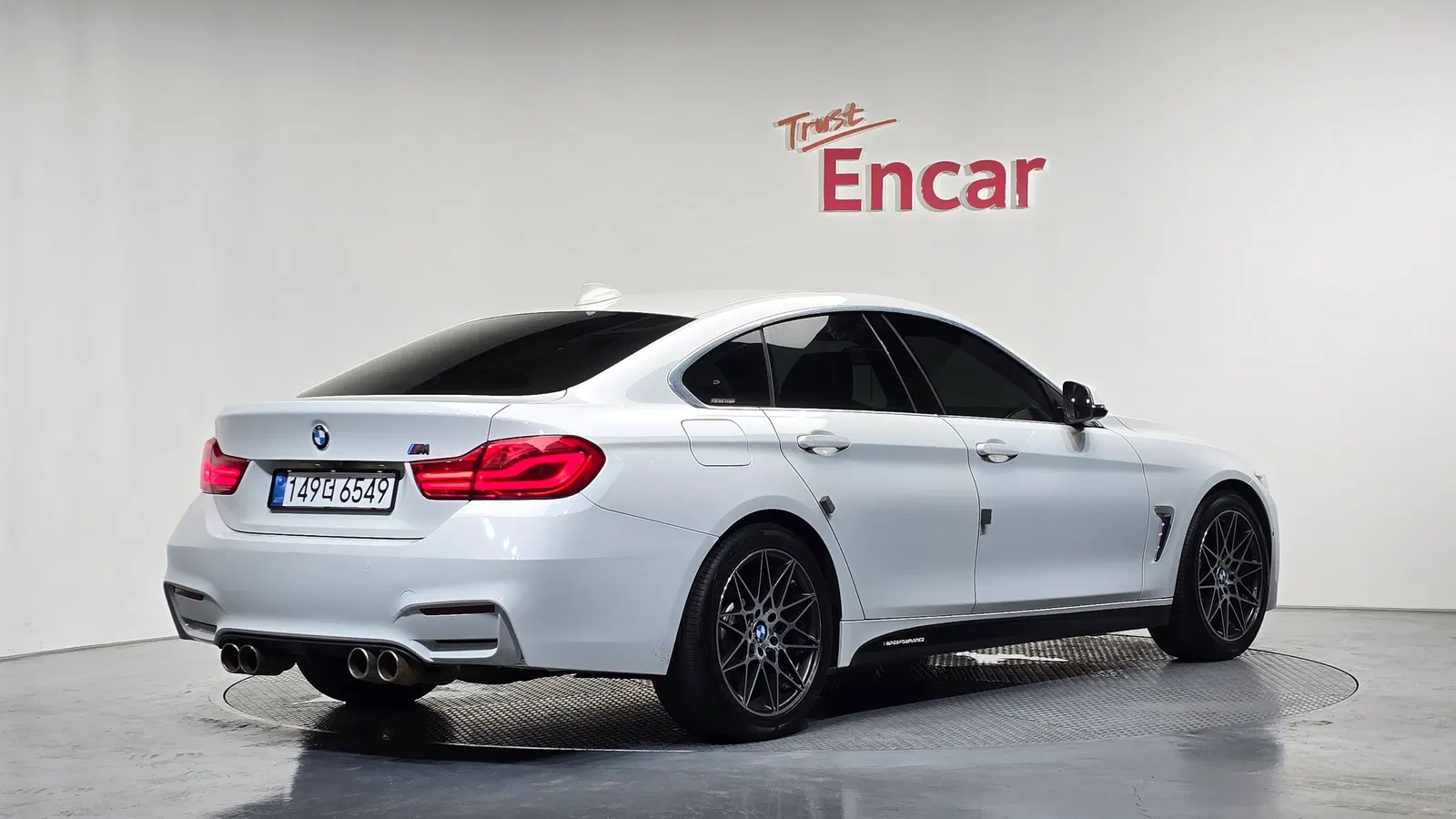 BMW Série 4 (F32) 420d Luxury GranCoupé 2018 — photo 1 sur 33