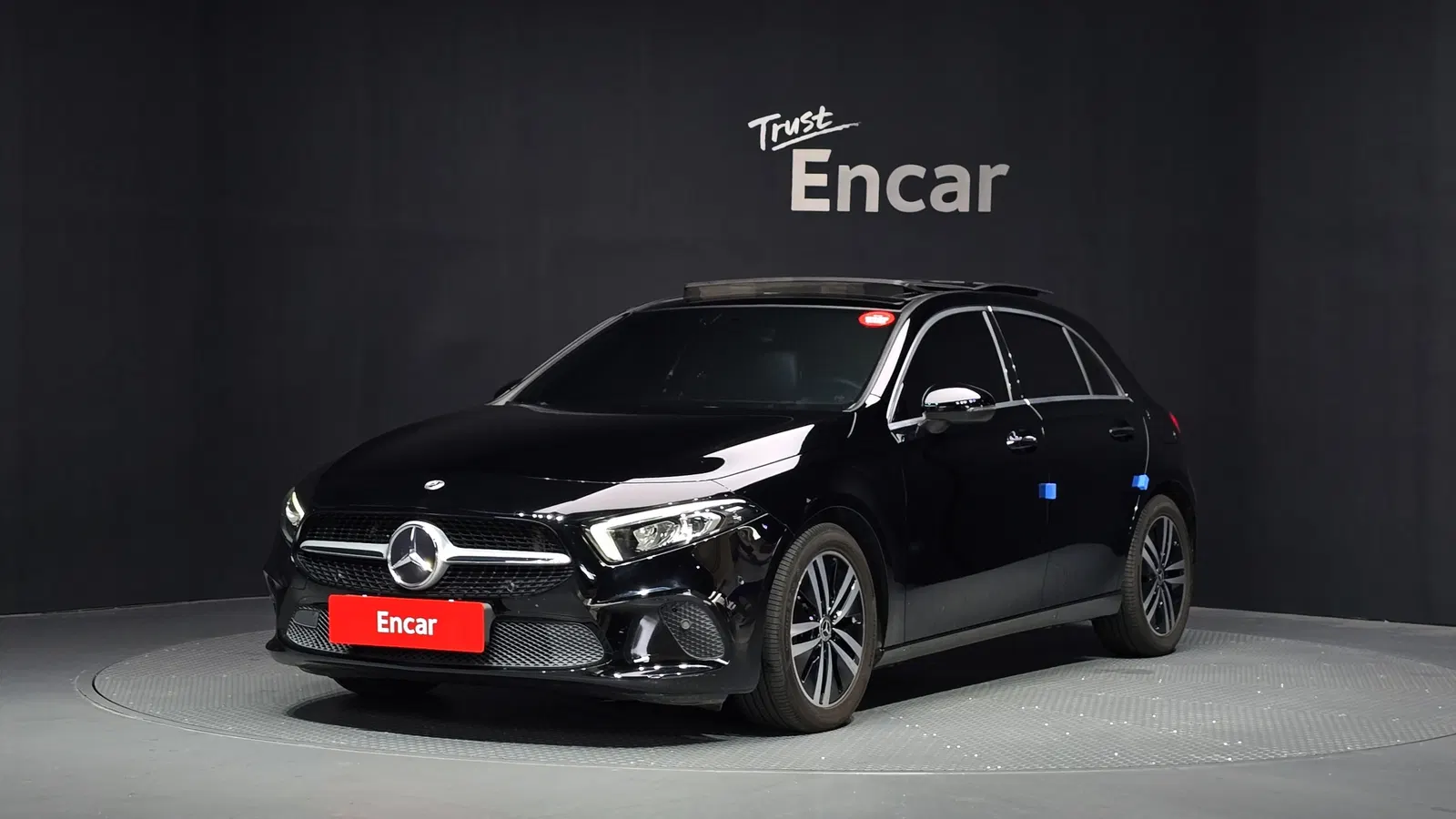 Mercedes-Benz Classe A A220 5 portes (W177) 2021 — photo 1 sur 36