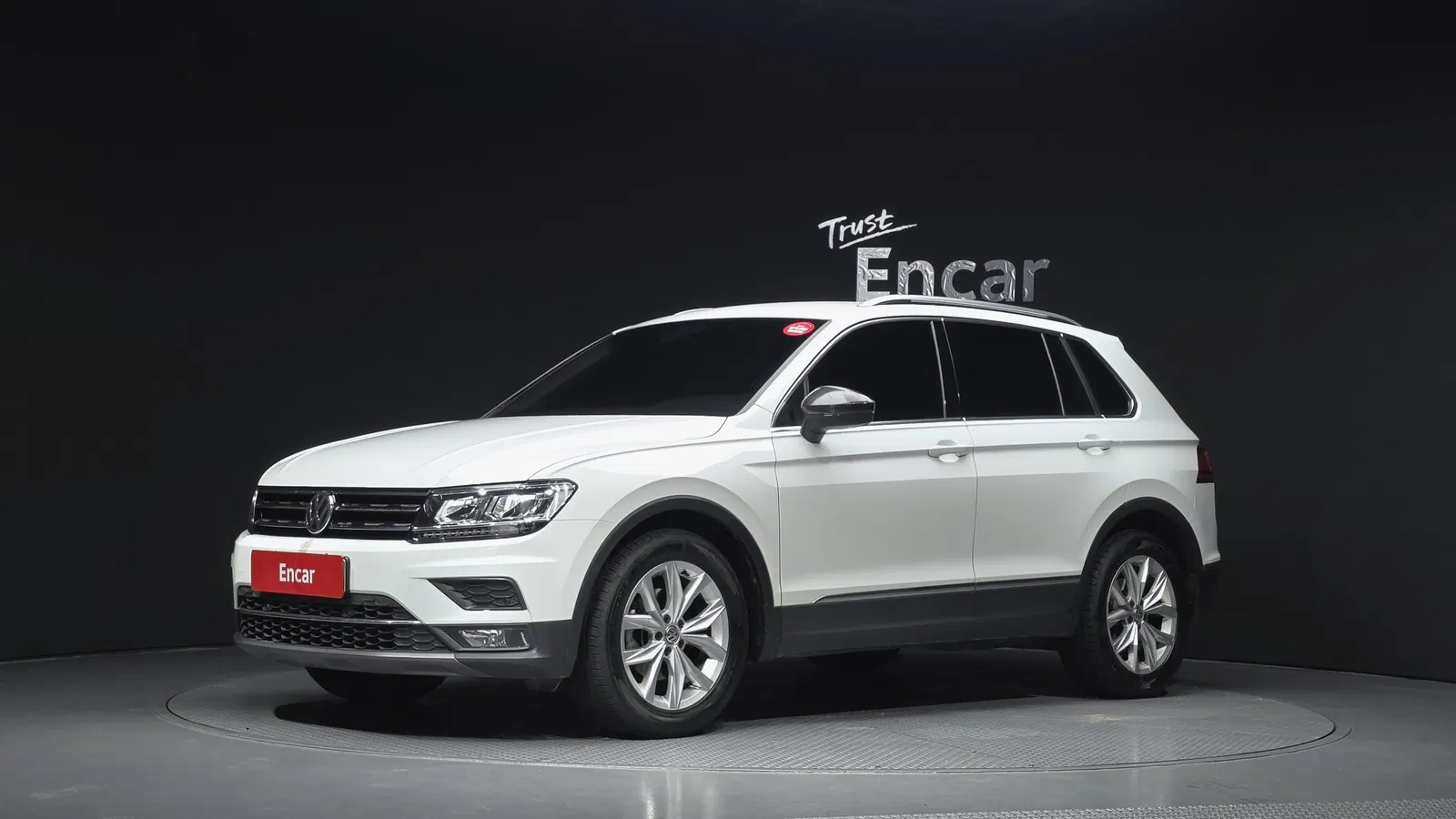 Volkswagen Tiguan 2e génération 2.0 TDI Premium 2018 — photo 1 sur 31