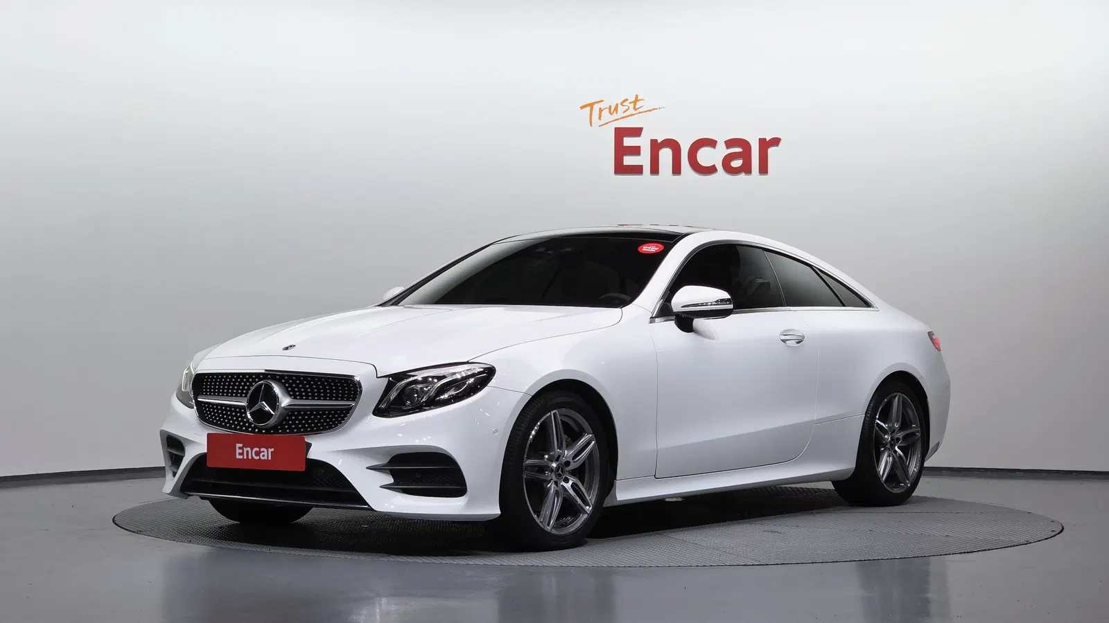 Mercedes-Benz Classe E E220d Coupé (W213) 2019 — photo 1 sur 33