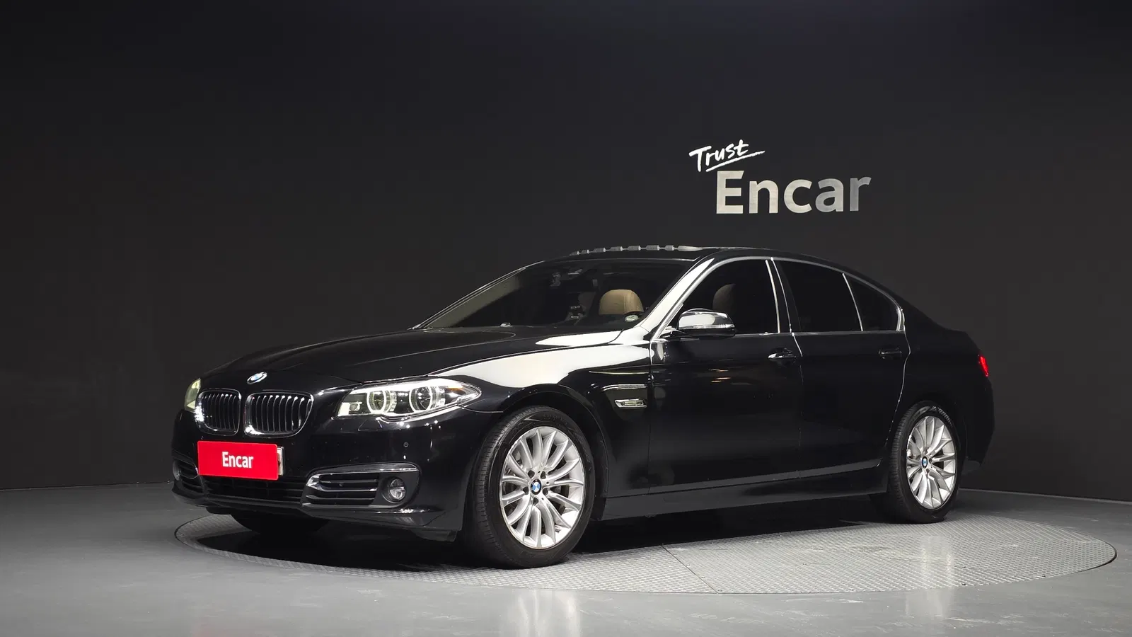 BMW Série 5 (F10) 520d Luxury 2015 — photo 1 sur 20