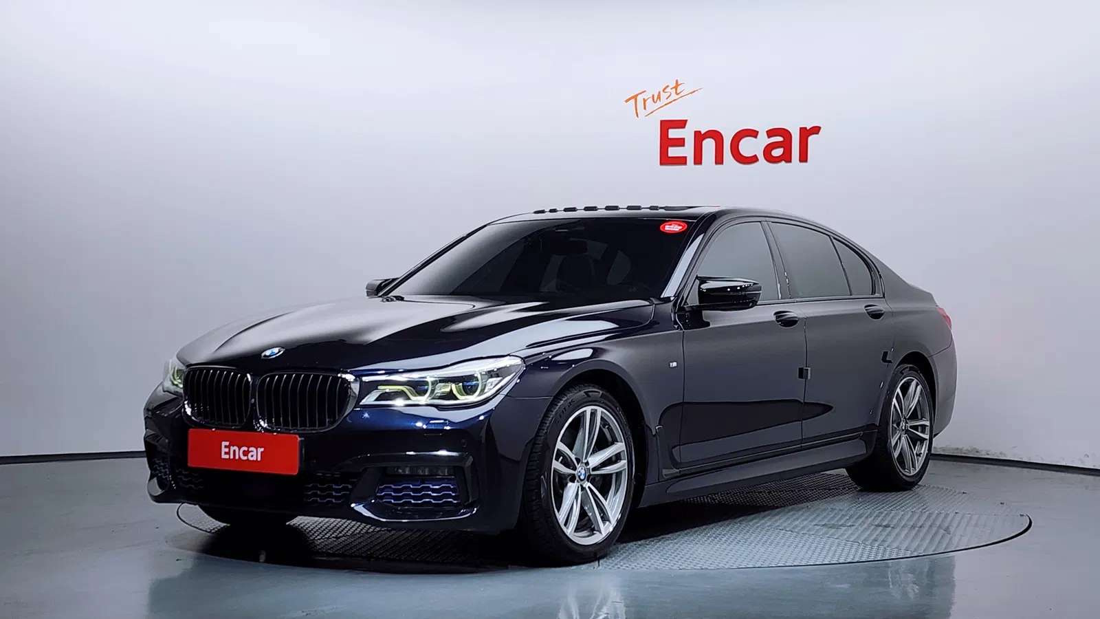 BMW Série 7 (G11) 740d xDrive M Sport 2016 — photo 1 sur 20