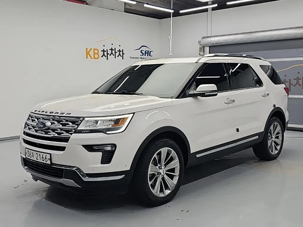 Ford Explorer 3.5 Limited 4WD 2018 — photo 1 sur 24